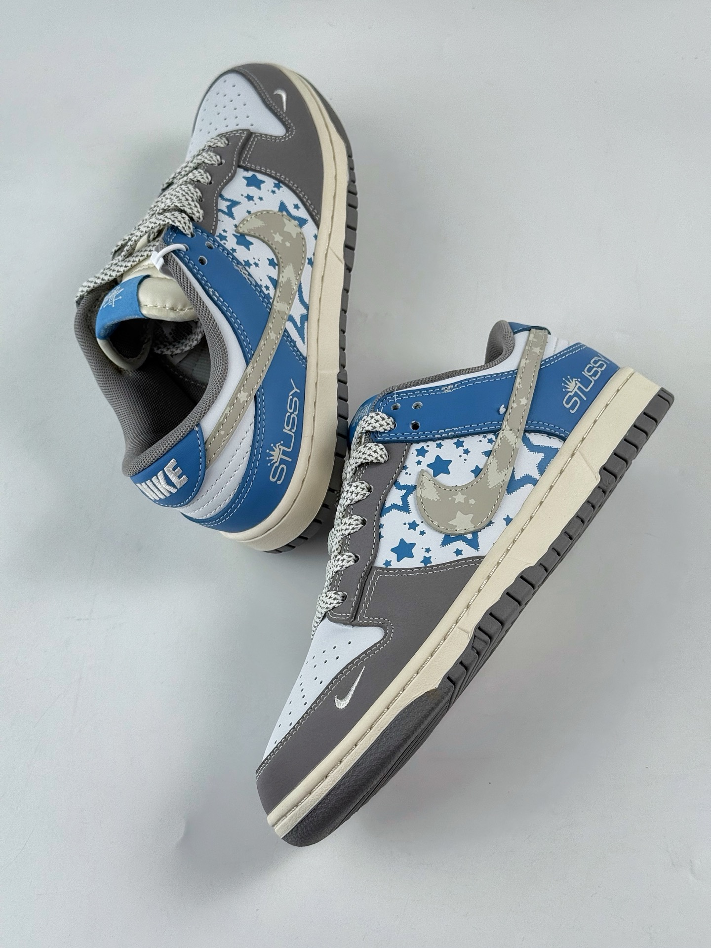 240 Nike SB Dunk Low x Stussy 灰白蓝小勾满天星 HS2506-233