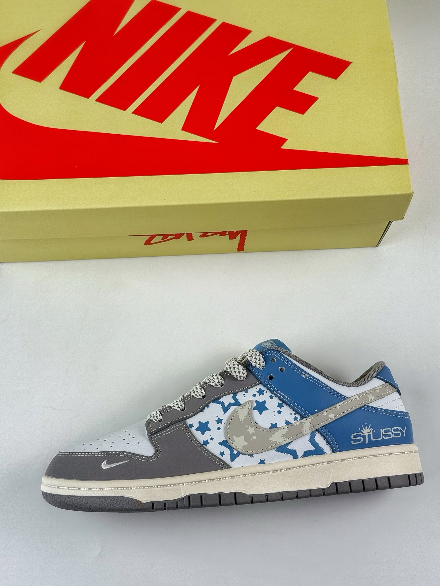 240 Nike SB Dunk Low x Stussy 灰白蓝小勾满天星 HS2506-233