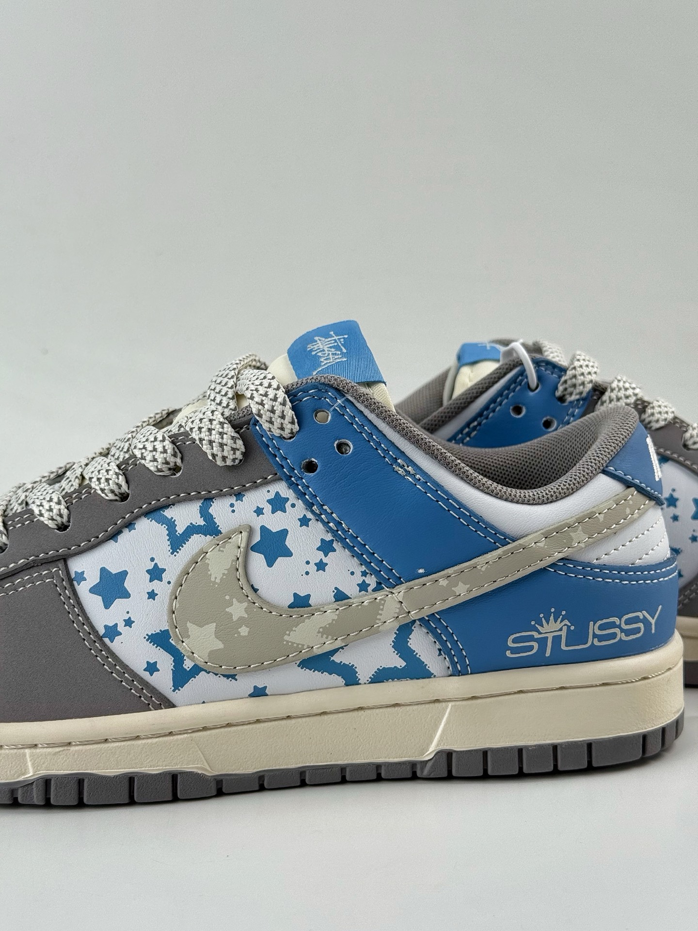 240 Nike SB Dunk Low x Stussy 灰白蓝小勾满天星 HS2506-233