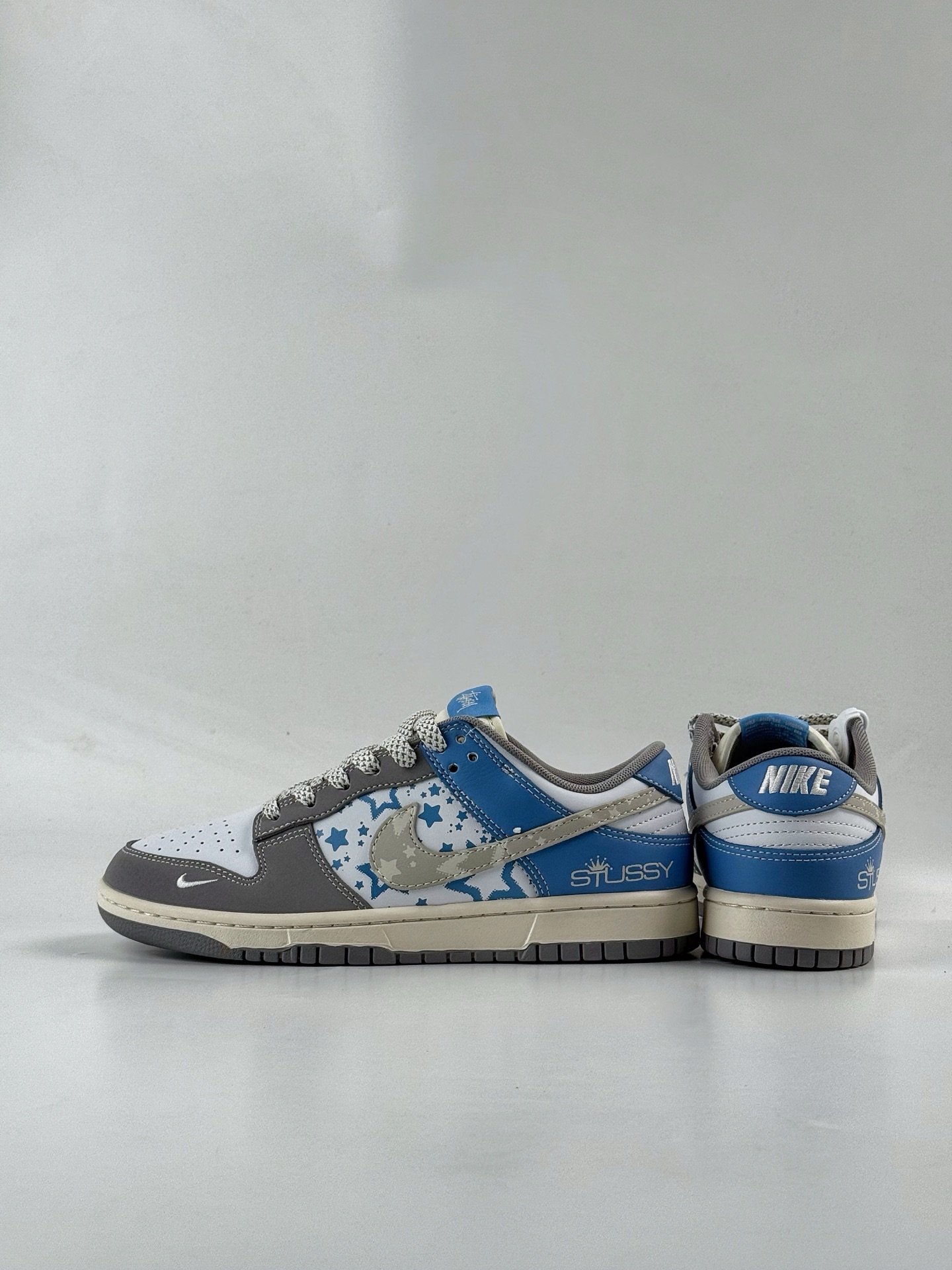 240 Nike SB Dunk Low x Stussy 灰白蓝小勾满天星 HS2506-233