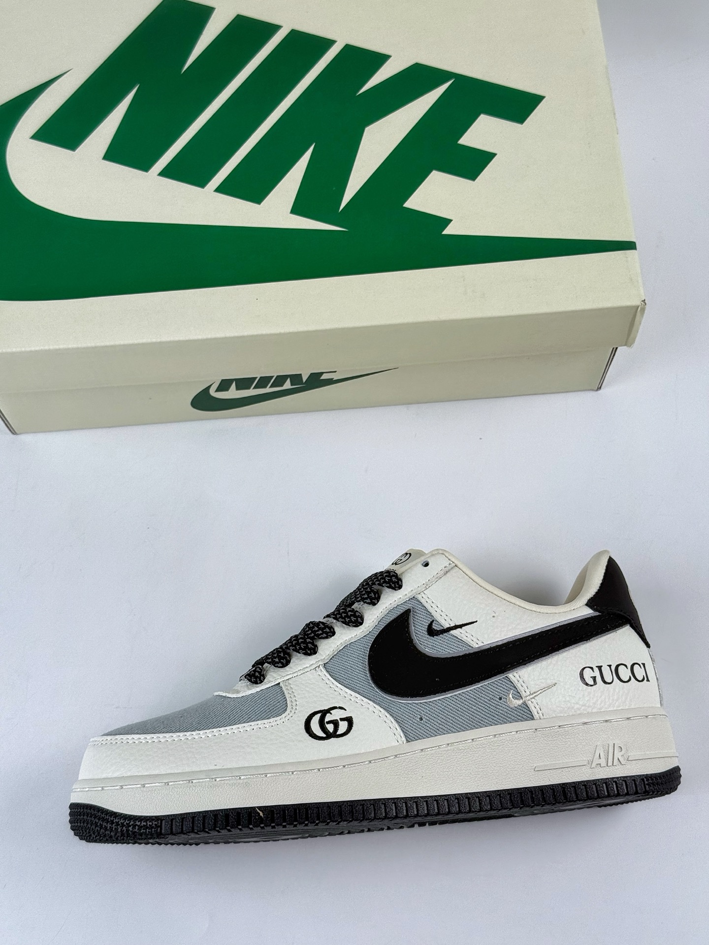 260 Nike Air Force 1 Low 07 x GUCCI 白灰双小勾满天星 YF9511-808-Chinese UA Cheap High Quatity Brand Clothes Bags handbags Sneakers wholesale wholesaler seller from China Factory suppliers Fashion Clothing Shoes best Quality Beautiful Price 260 Nike Air Force 1 Low 07 x GUCCI 白灰双小勾满天星 YF9511-808