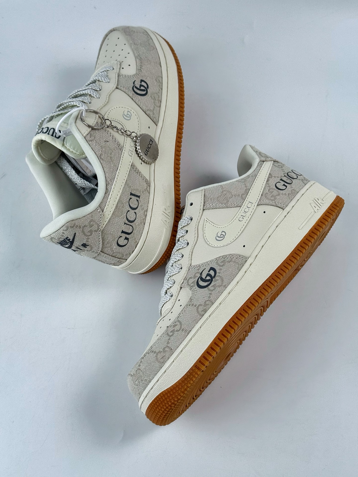 260 Nike Air Force 1 Low 07 x GUCCI 灰白满天星 DK0188-084-Chinese UA Cheap High Quatity Brand Clothes Bags handbags Sneakers wholesale wholesaler seller from China Factory suppliers Fashion Clothing Shoes best Quality Beautiful Price 260 Nike Air Force 1 Low 07 x GUCCI 灰白满天星 DK0188-084