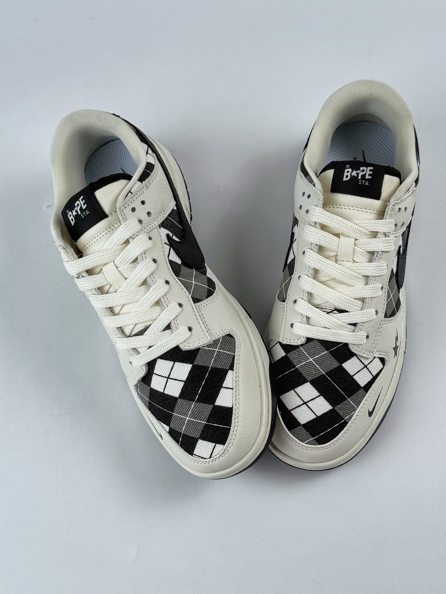 280 NIKE SB Dunk Low RETRO x BAPE 白黑方格小勾 SC0601-463