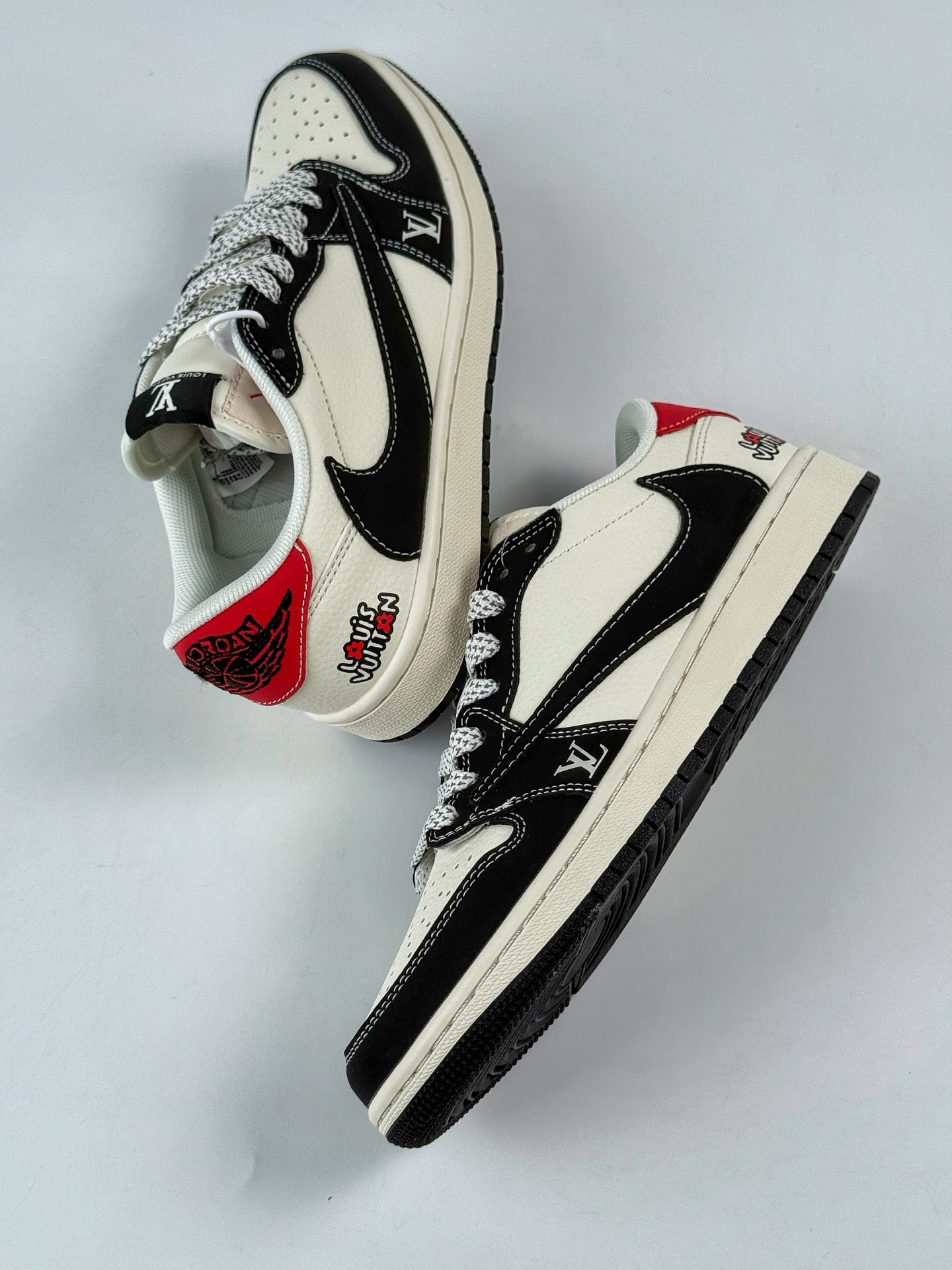 280 Travis Scott x Nike Air Jordan 1 Low x Louis Vuitton Air Jordan 1 Low 反转黑白满天星倒钩 ZH2598-162