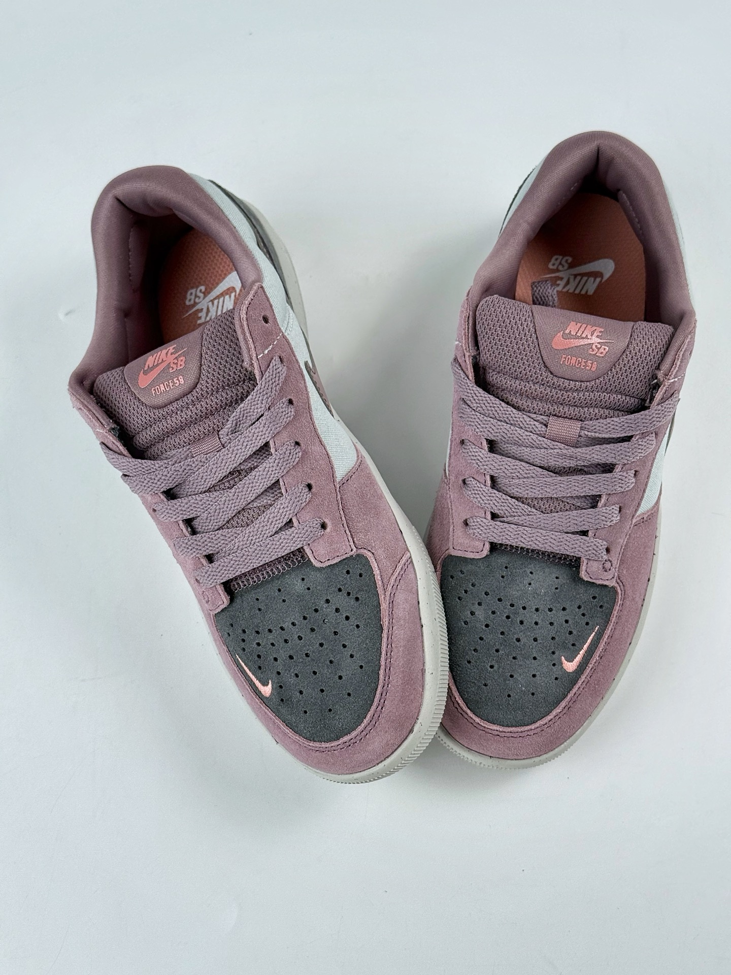 150 耐克Nike SB Force 58 纯原版本 硫化杯底 传统篮球风格 DV5477-010-Chinese UA Cheap High Quatity Brand Clothes Bags handbags Sneakers wholesale wholesaler seller from China Factory suppliers Fashion Clothing Shoes best Quality Beautiful Price 150 耐克Nike SB Force 58 纯原版本 硫化杯底 传统篮球风格 DV5477-010