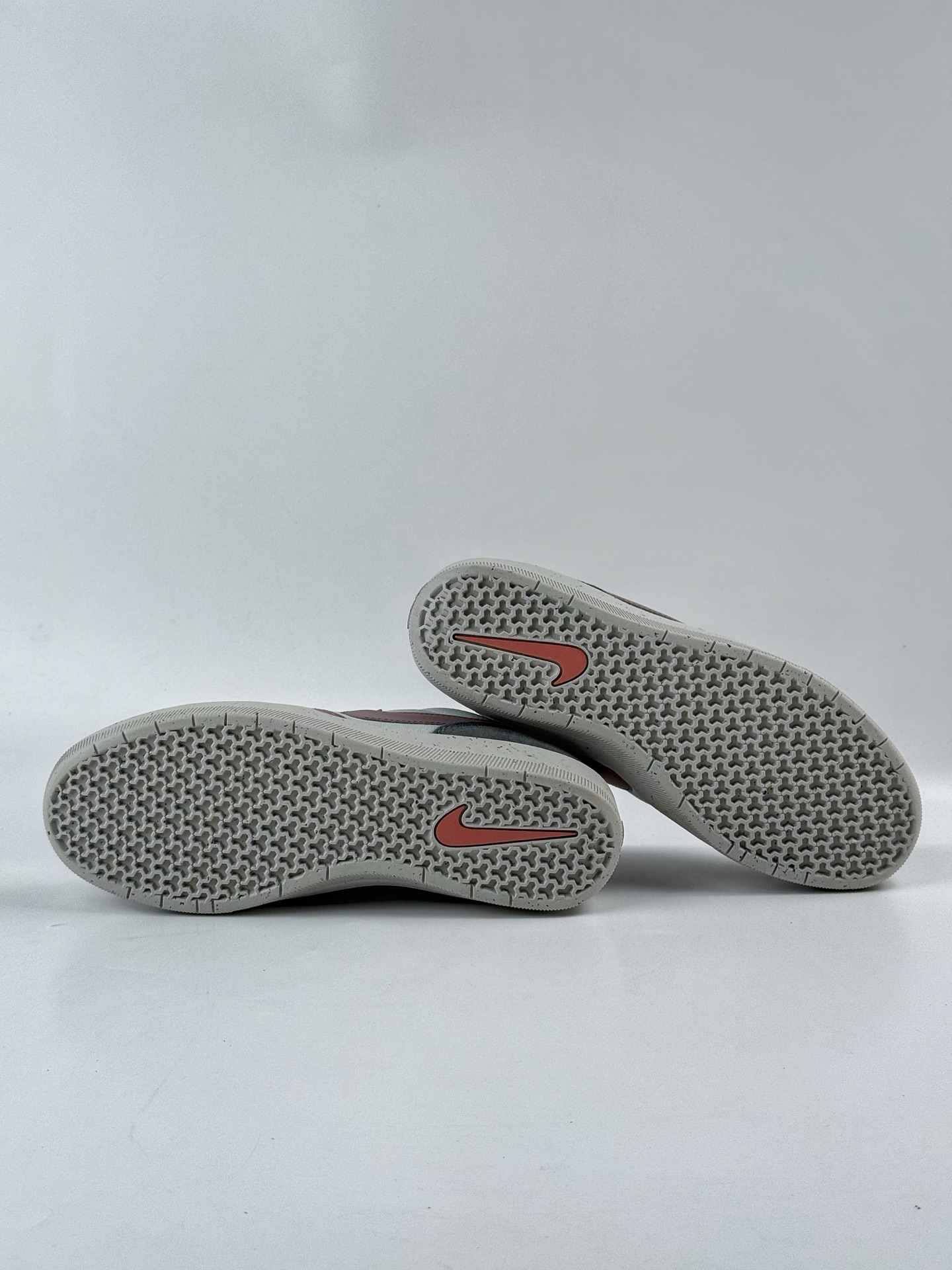 150 耐克Nike SB Force 58 纯原版本 硫化杯底 传统篮球风格 DV5477-010-Chinese UA Cheap High Quatity Brand Clothes Bags handbags Sneakers wholesale wholesaler seller from China Factory suppliers Fashion Clothing Shoes best Quality Beautiful Price 150 耐克Nike SB Force 58 纯原版本 硫化杯底 传统篮球风格 DV5477-010