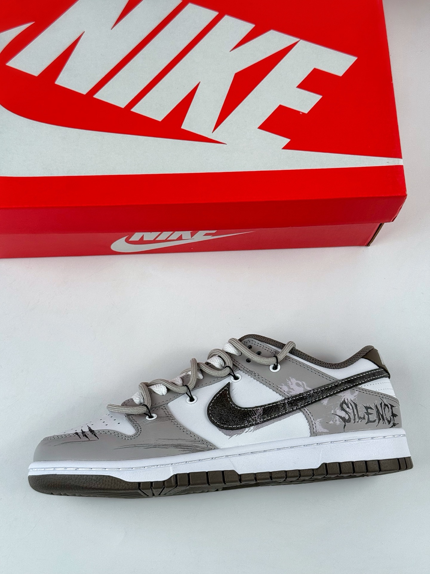 260 Nike SB Dunk Low 灰度法则 废土机能 灰粽 HF5441-111