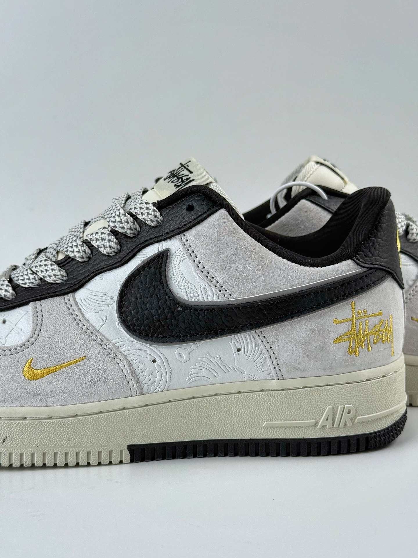 260 Nike Air Force 1 Low 07 x Stussy 灰白小勾满天星 YF9511-805
