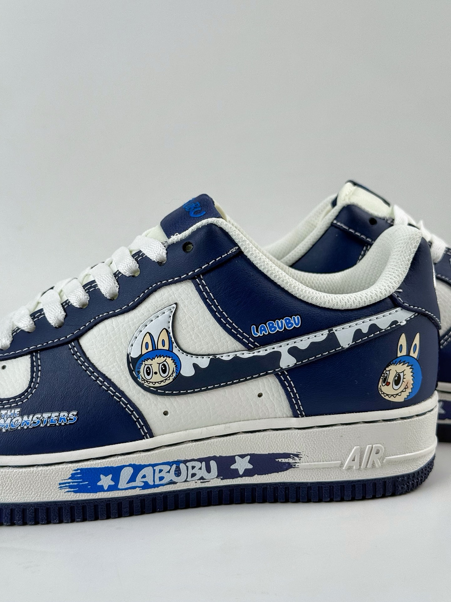 260 Nike Air Force 1 Low 07 x LABUBU 蓝白 KJ5188-002