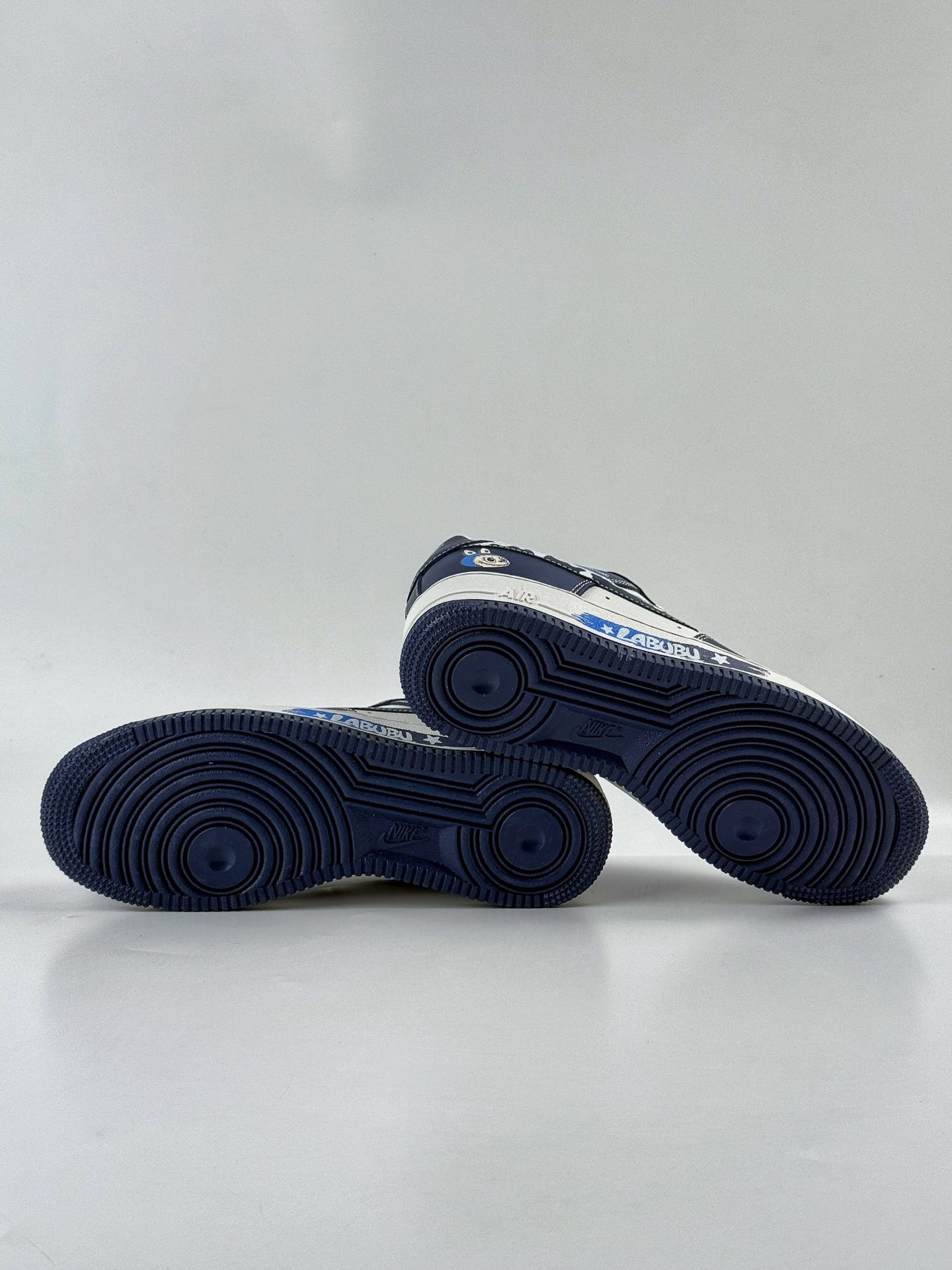 260 Nike Air Force 1 Low 07 x LABUBU 蓝白 KJ5188-002