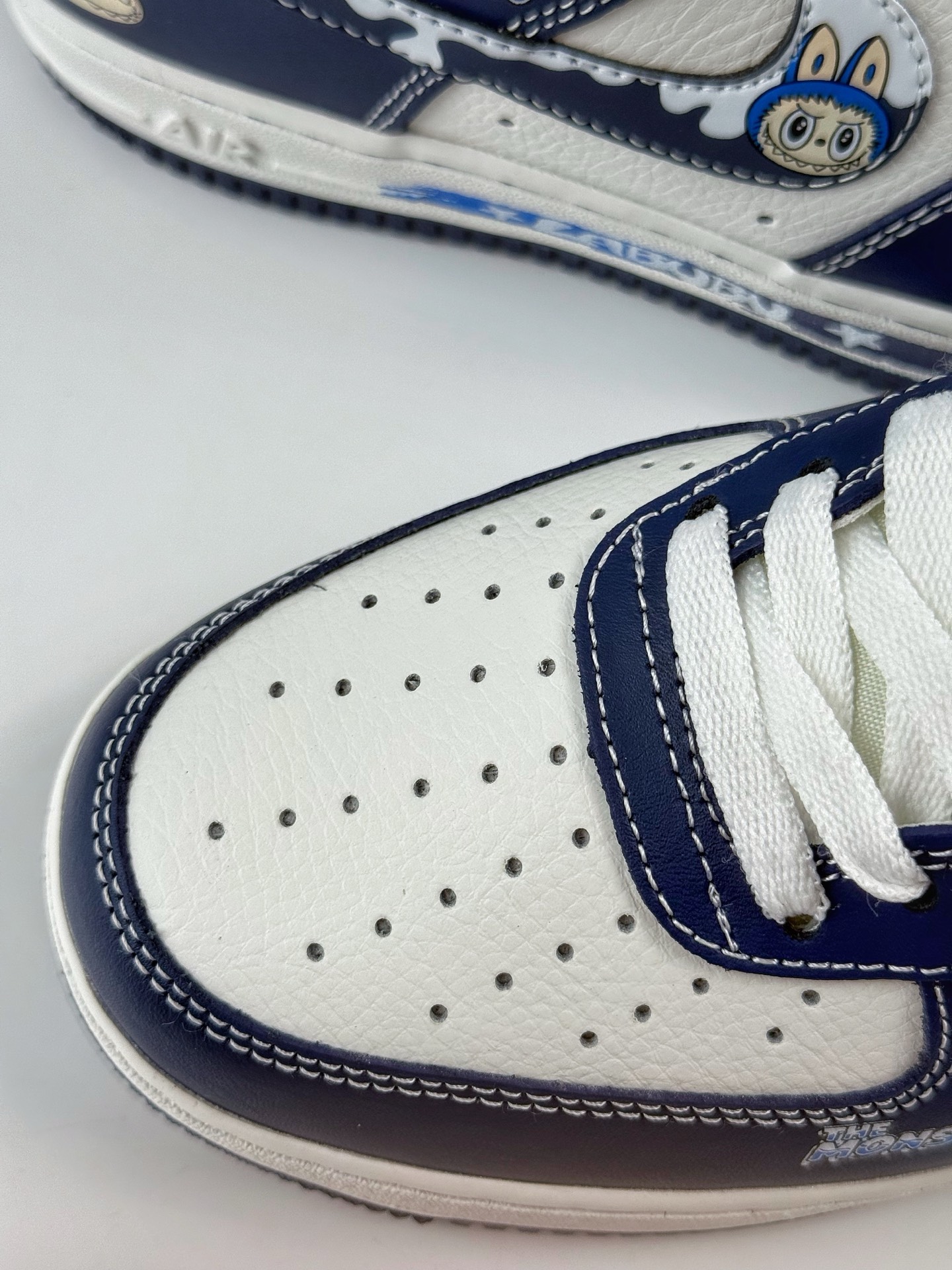 260 Nike Air Force 1 Low 07 x LABUBU 蓝白 KJ5188-002