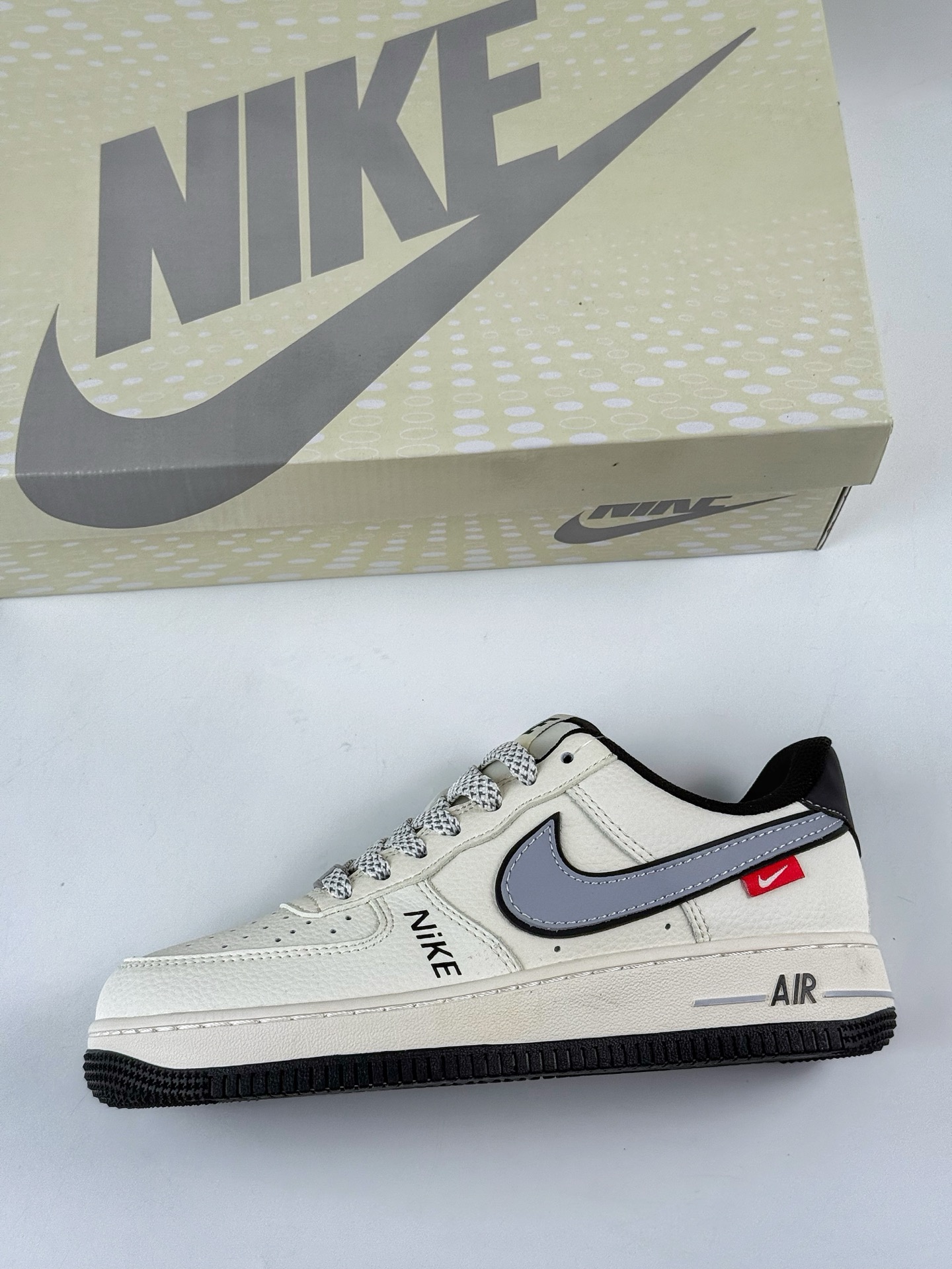260 Nike Air Force 1 Low 07 x NIKE 白灰满天星 JS8028-018