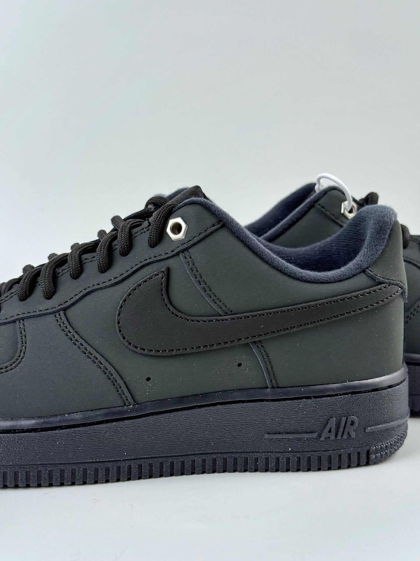 200 Nike Air Force 1 Low 07 Workboot 绿黑 CJ9179-001