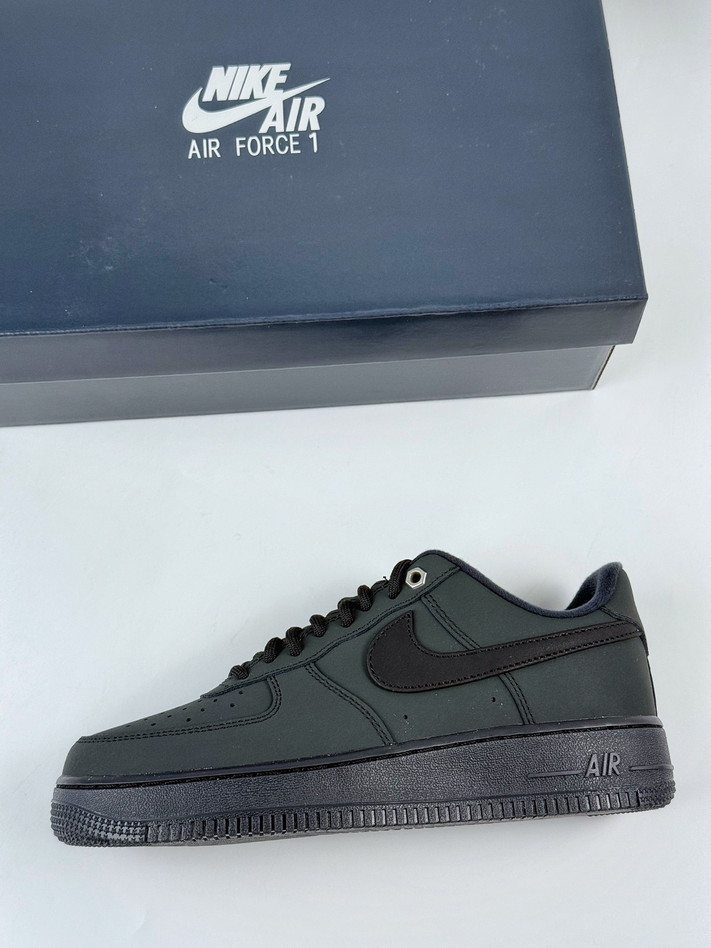 200 Nike Air Force 1 Low 07 Workboot 绿黑 CJ9179-001
