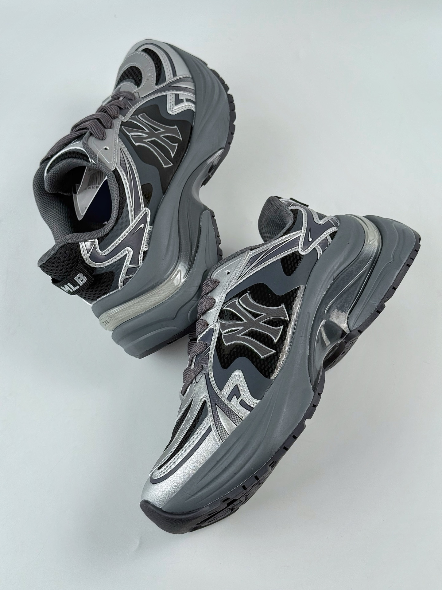 190 NY美国榄球洋基队 x MLB Chunky Runner Basic 厚底老爹厚底休闲运动慢跑鞋 3ARNSPE5N