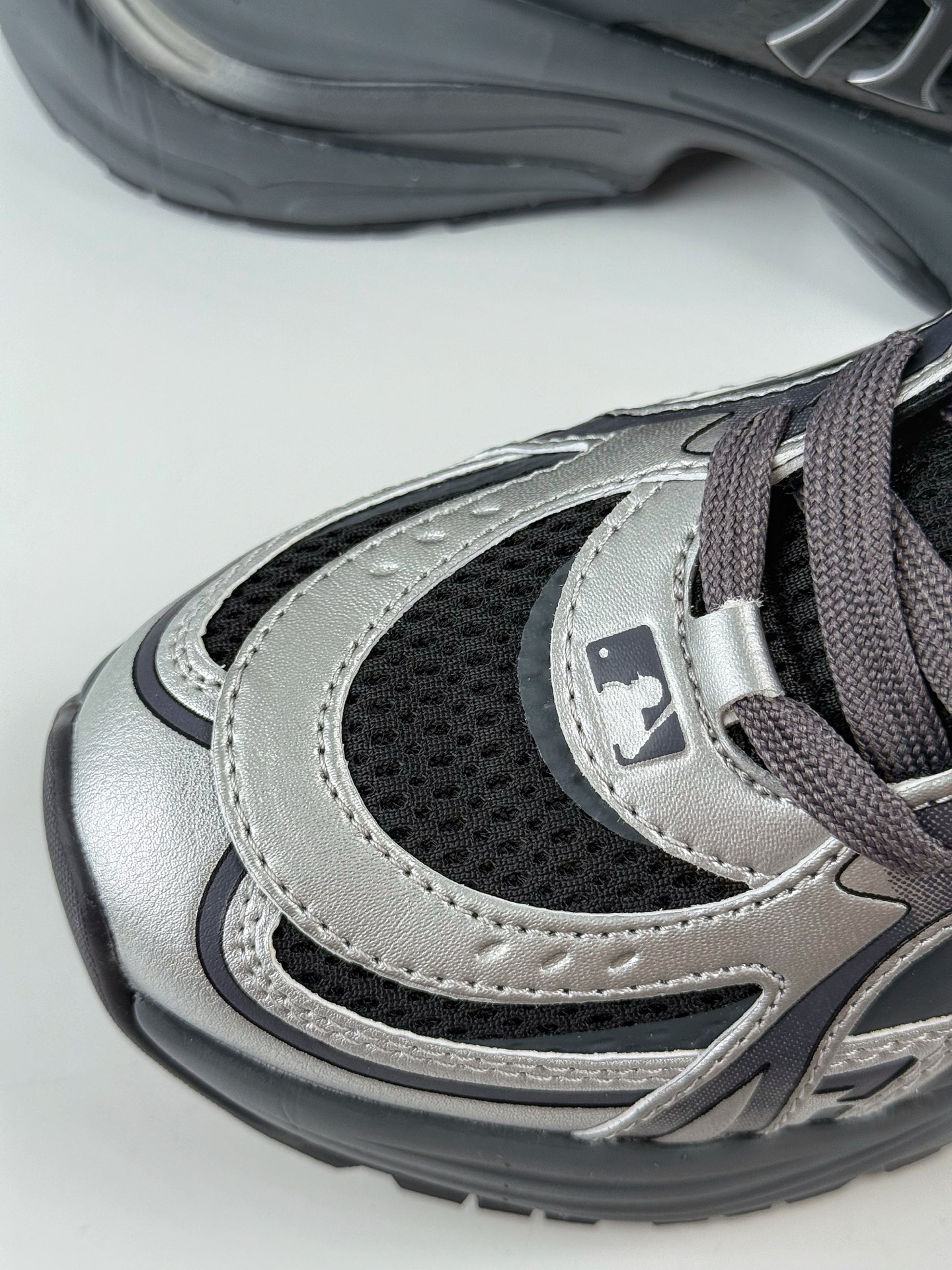 190 NY美国榄球洋基队 x MLB Chunky Runner Basic 厚底老爹厚底休闲运动慢跑鞋 3ARNSPE5N