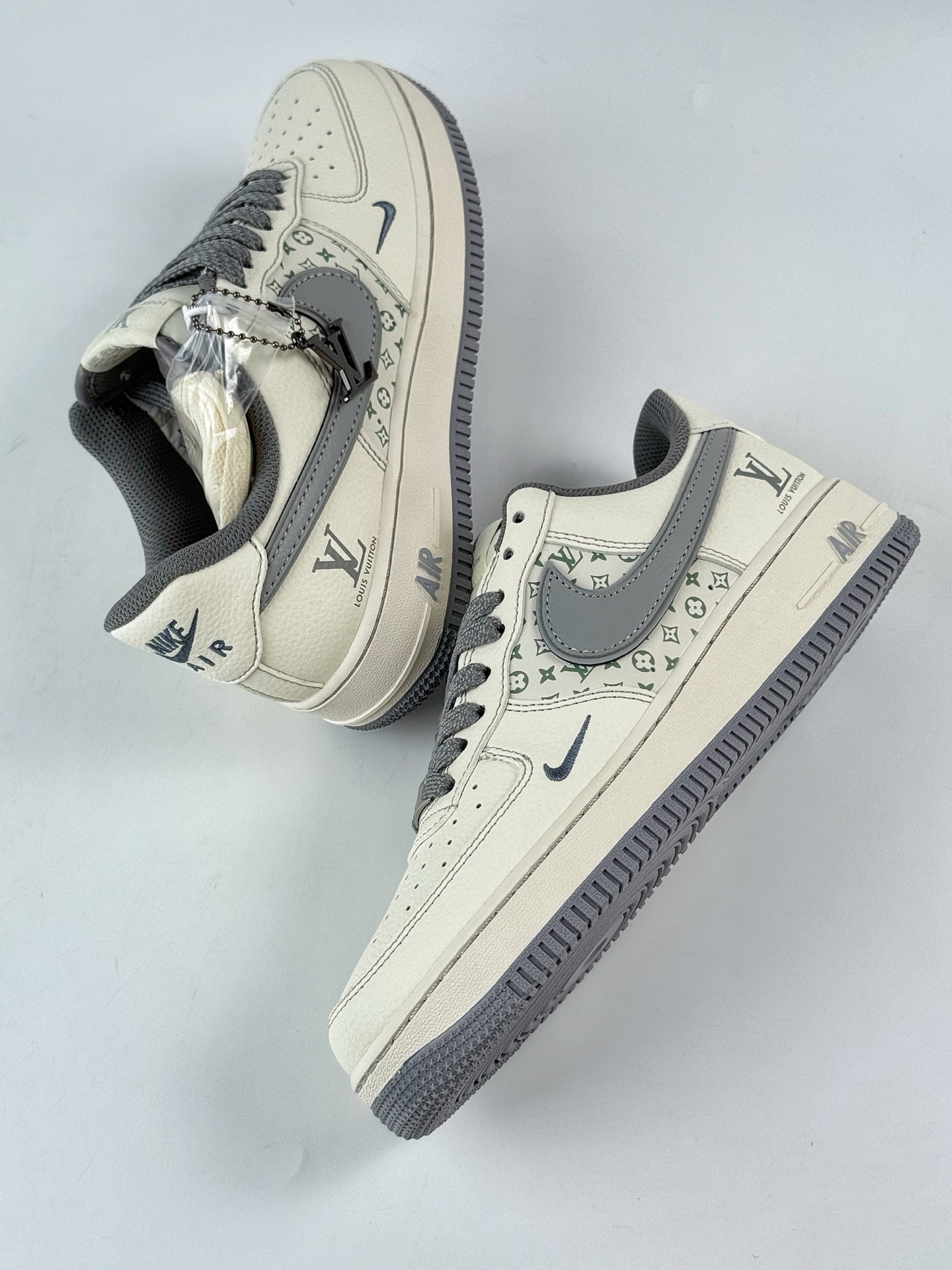 260 Nike Air Force 1 Low 07 x Louis Vuitton 白灰小勾满天星 HH7518-079