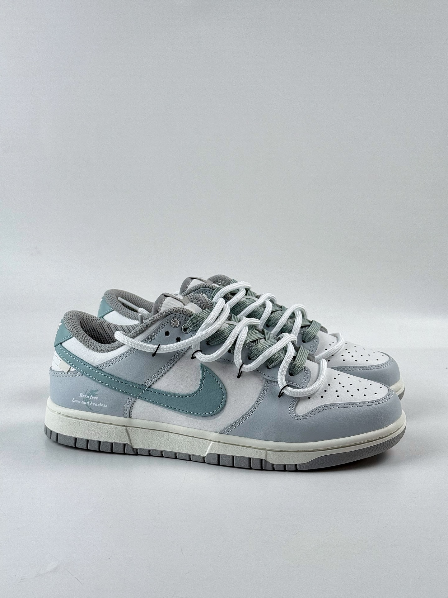260 Nike SB Dunk Low 诗行远方 灰白绑带 GG0508-037