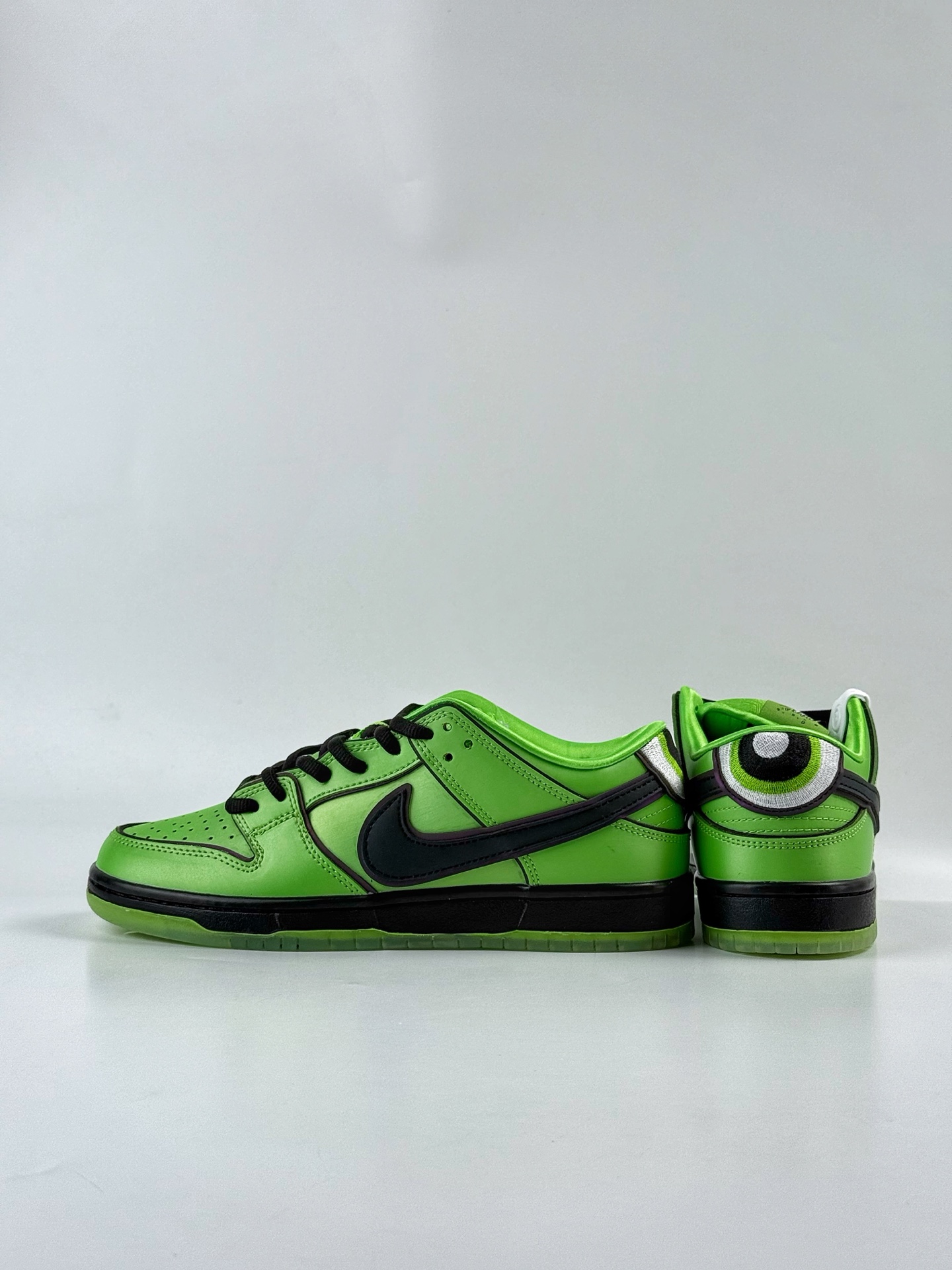 Nike SB Dunk Low x The Powerpuff Girls 天小女警联名 绿色 FZ8319-300