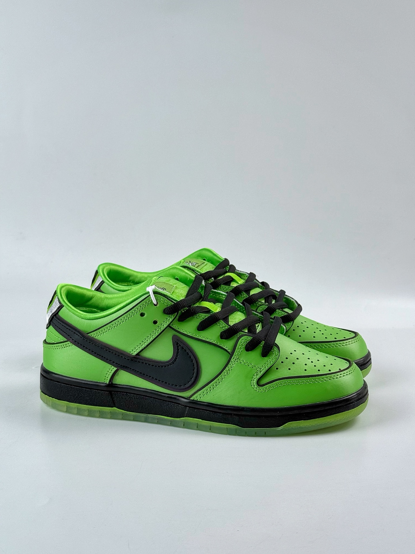 Nike SB Dunk Low x The Powerpuff Girls 天小女警联名 绿色 FZ8319-300