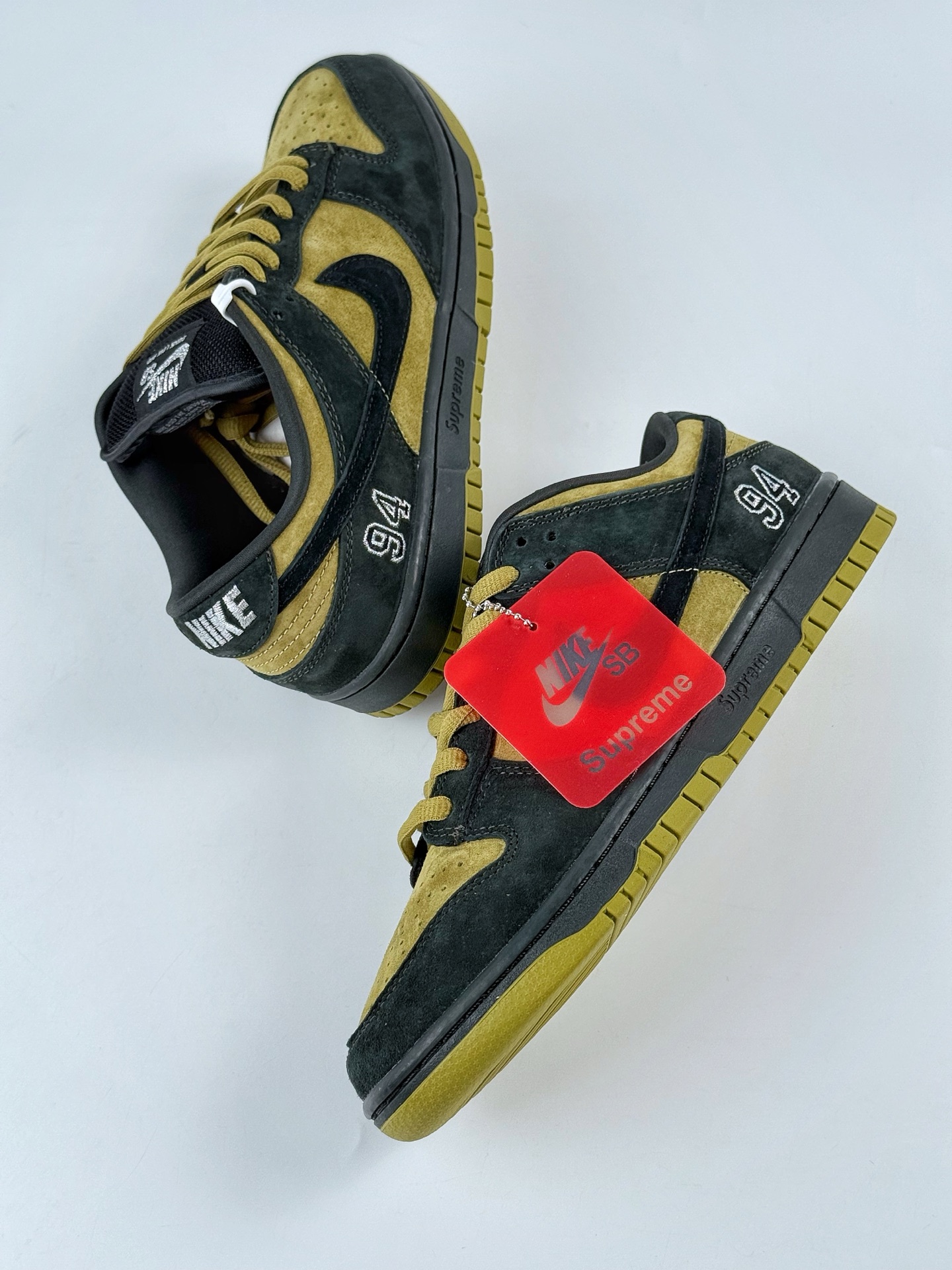 Nike Dunk SB DUNK LOW PRO QS x Supreme 亚洲限定 黑黄 HQ8487-300