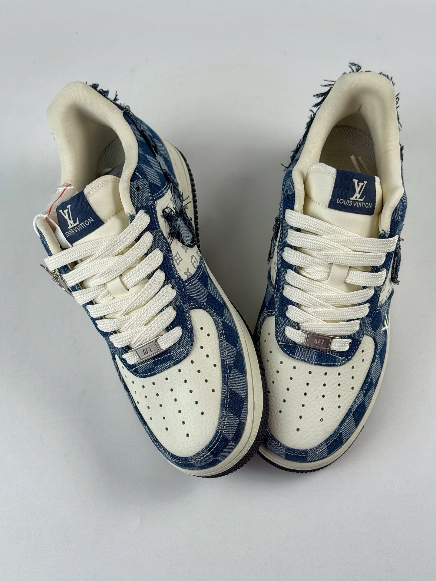 260 Nike Air Force 1 Low 07 x Louis Vuitton 蓝白格牛仔 YF9511-816
