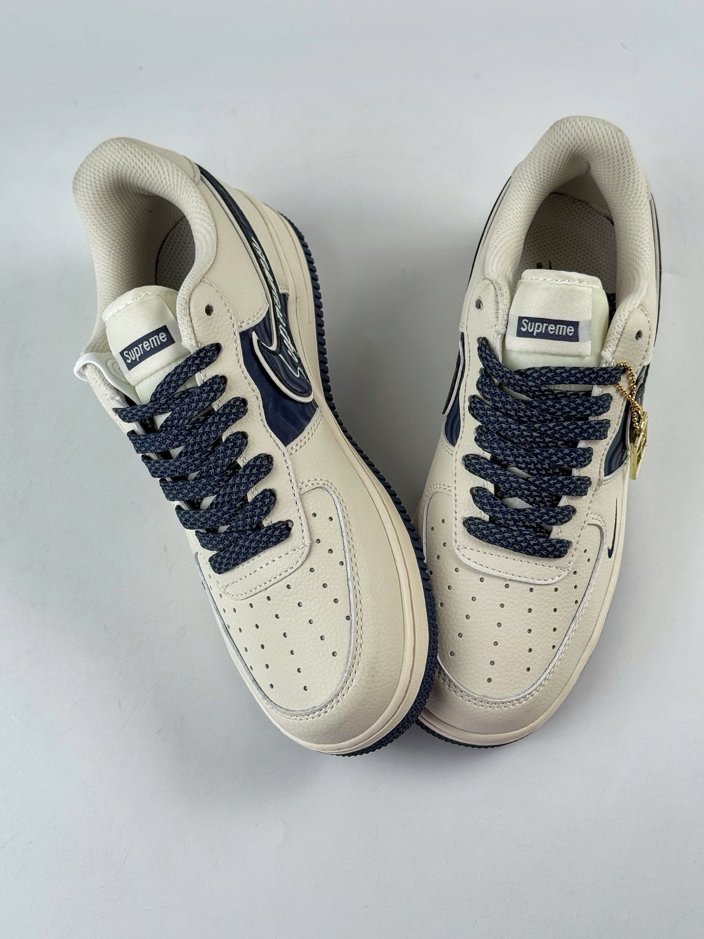 260 Nike Air Force 1 Low 07 x Superme 白蓝小勾满天星 XY2025-001