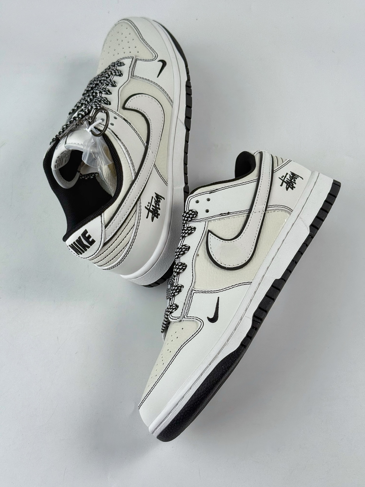 280 Nike SB Dunk Low x Stussy 白黑小勾满天星 CS1688-135-Chinese UA Cheap High Quatity Brand Clothes Bags handbags Sneakers wholesale wholesaler seller from China Factory suppliers Fashion Clothing Shoes best Quality Beautiful Price 280 Nike SB Dunk Low x Stussy 白黑小勾满天星 CS1688-135