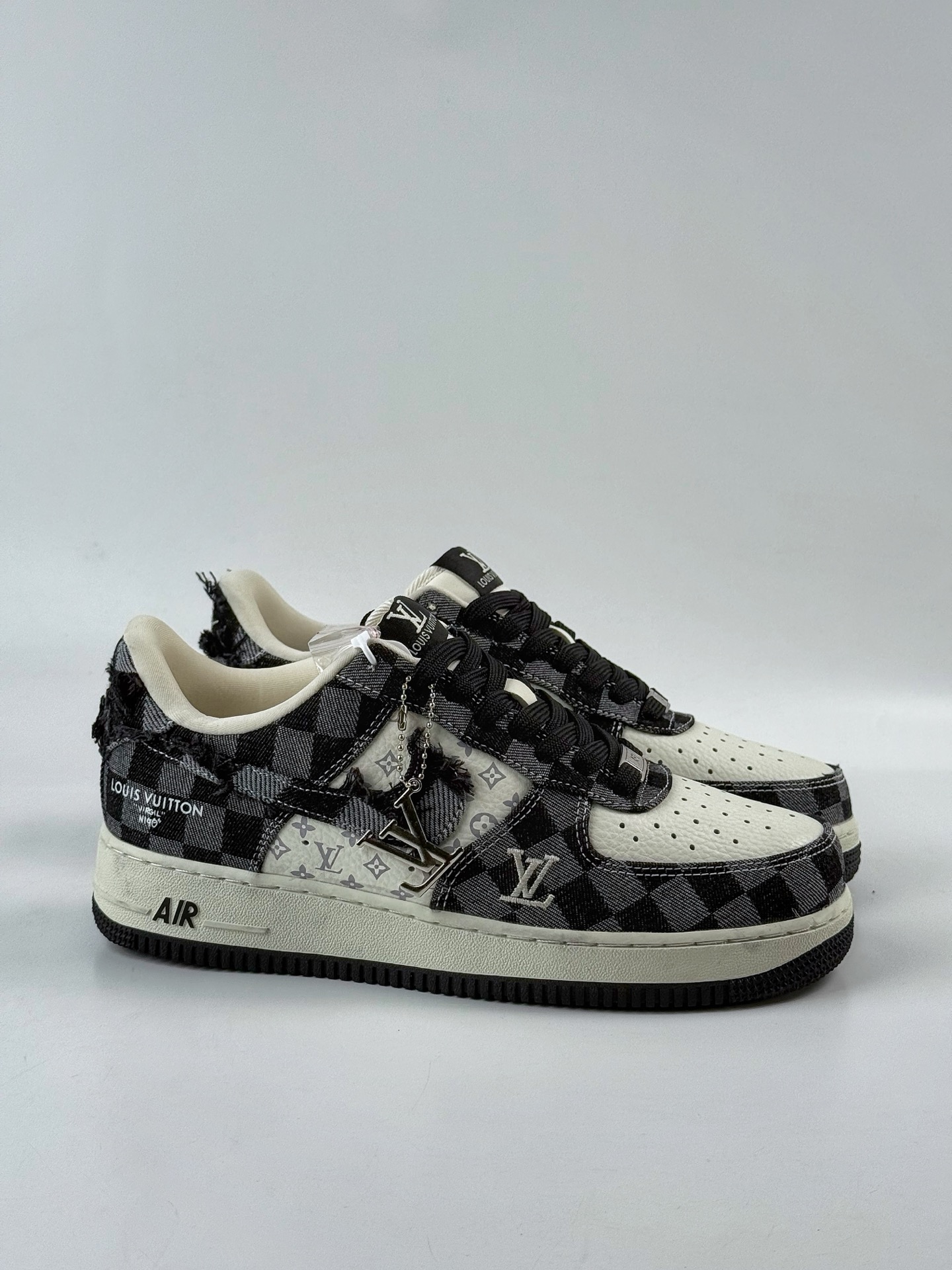 Nike Air Force 1 Low 07 x Louis Vuitton 黑白格牛仔 YF9511-817 Nike Air Force 1 Low 07 x Louis Vuitton 黑白格牛仔 YF9511-817