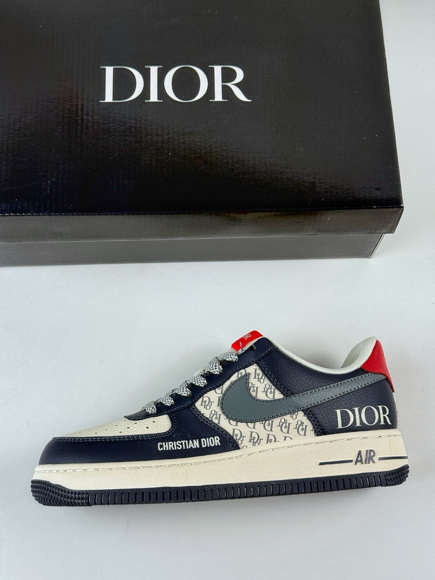260 Nike Air Force 1 Low 07 x DIOR 蓝白满天星 XD2588-603