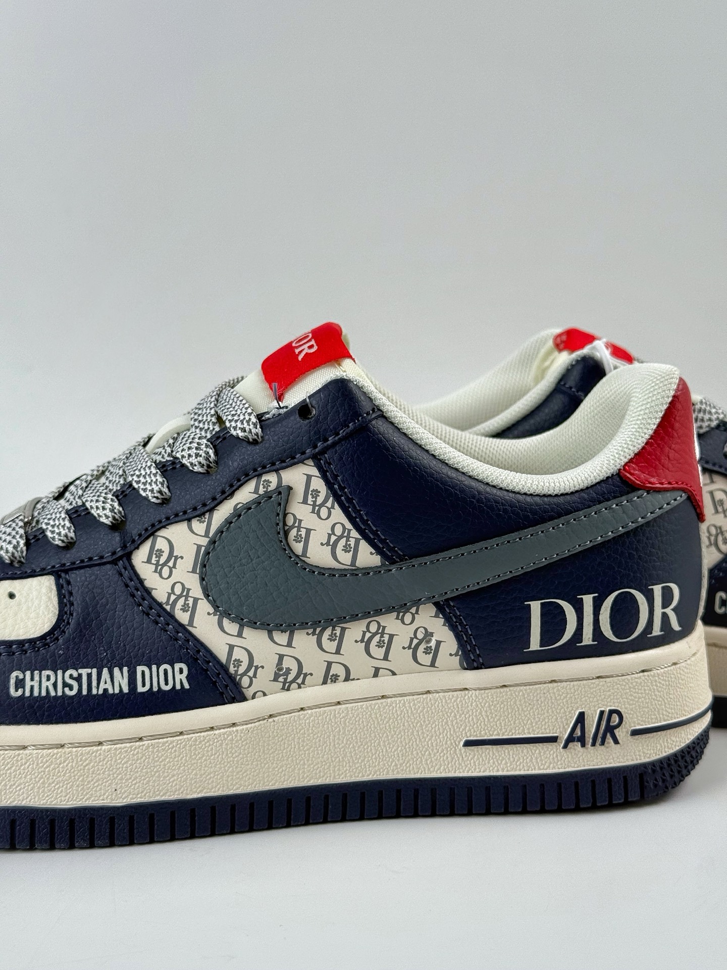 260 Nike Air Force 1 Low 07 x DIOR 蓝白满天星 XD2588-603