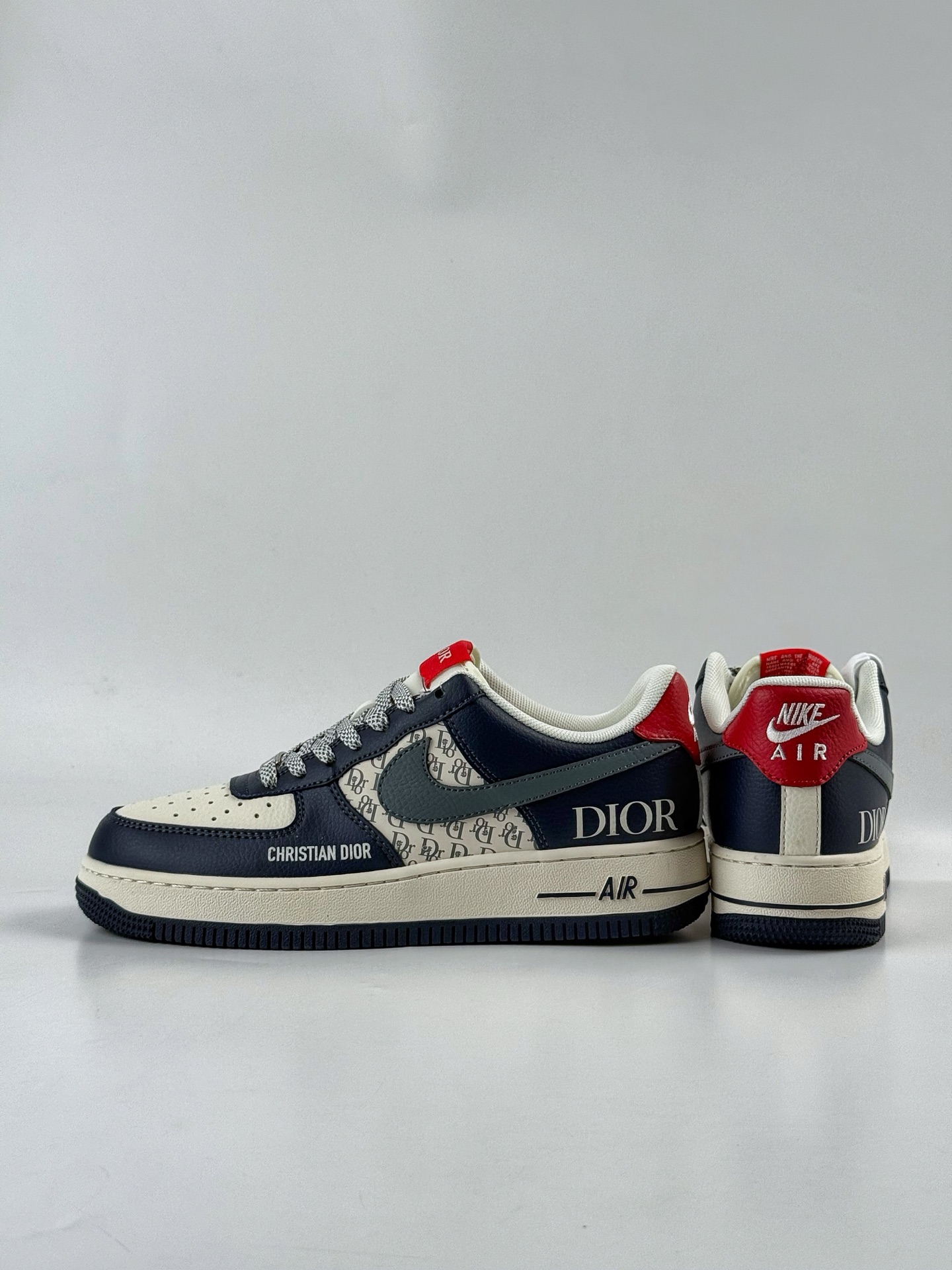 260 Nike Air Force 1 Low 07 x DIOR 蓝白满天星 XD2588-603