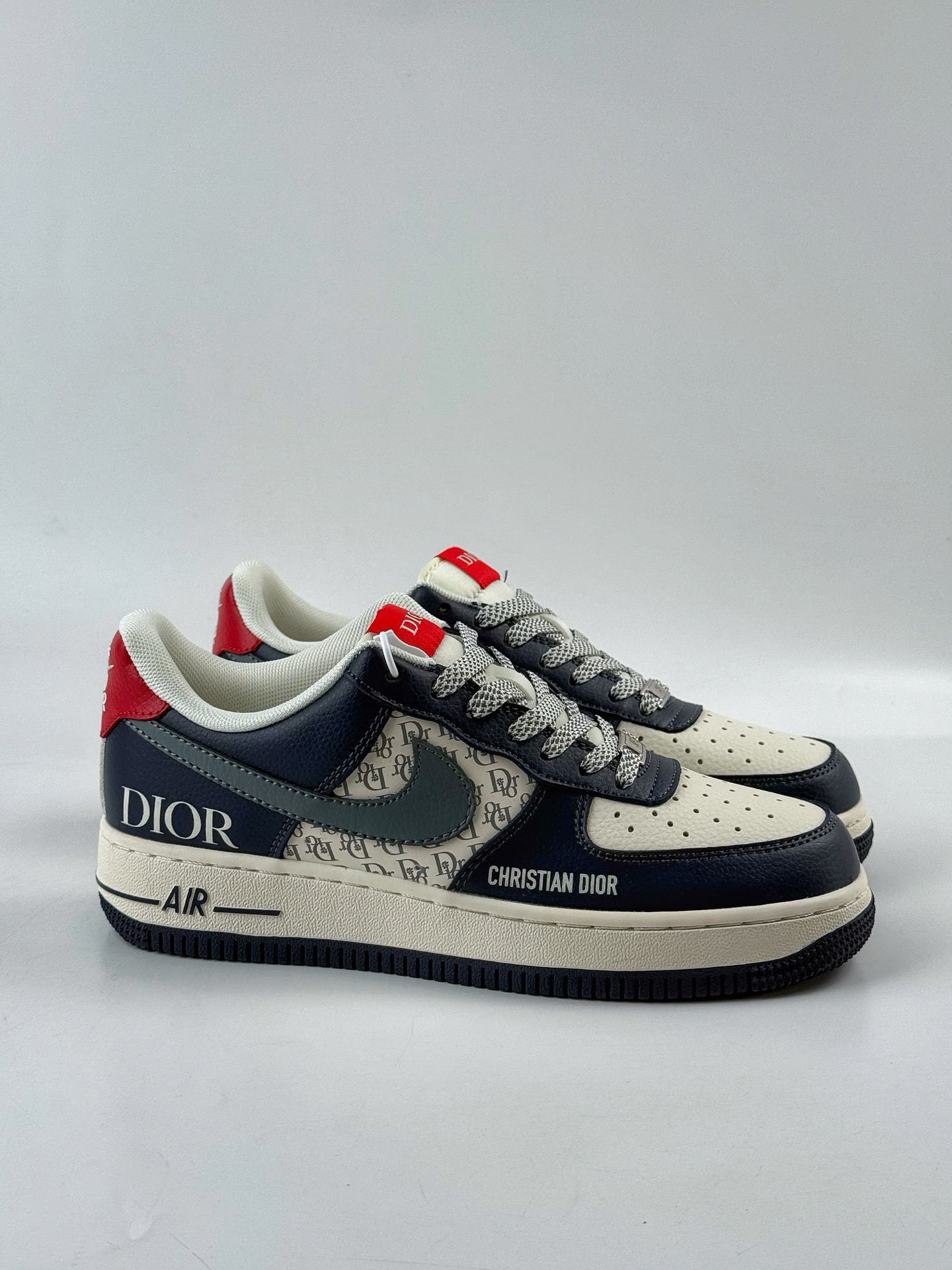 260 Nike Air Force 1 Low 07 x DIOR 蓝白满天星 XD2588-603