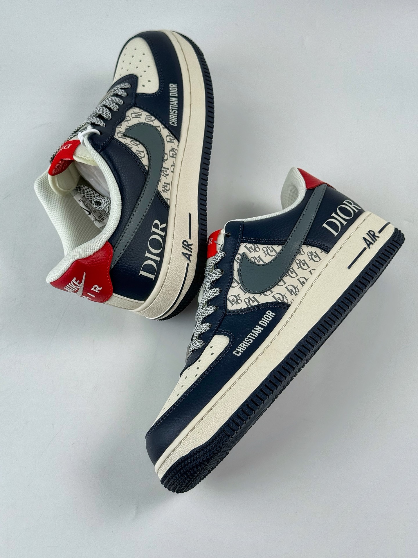 260 Nike Air Force 1 Low 07 x DIOR 蓝白满天星 XD2588-603