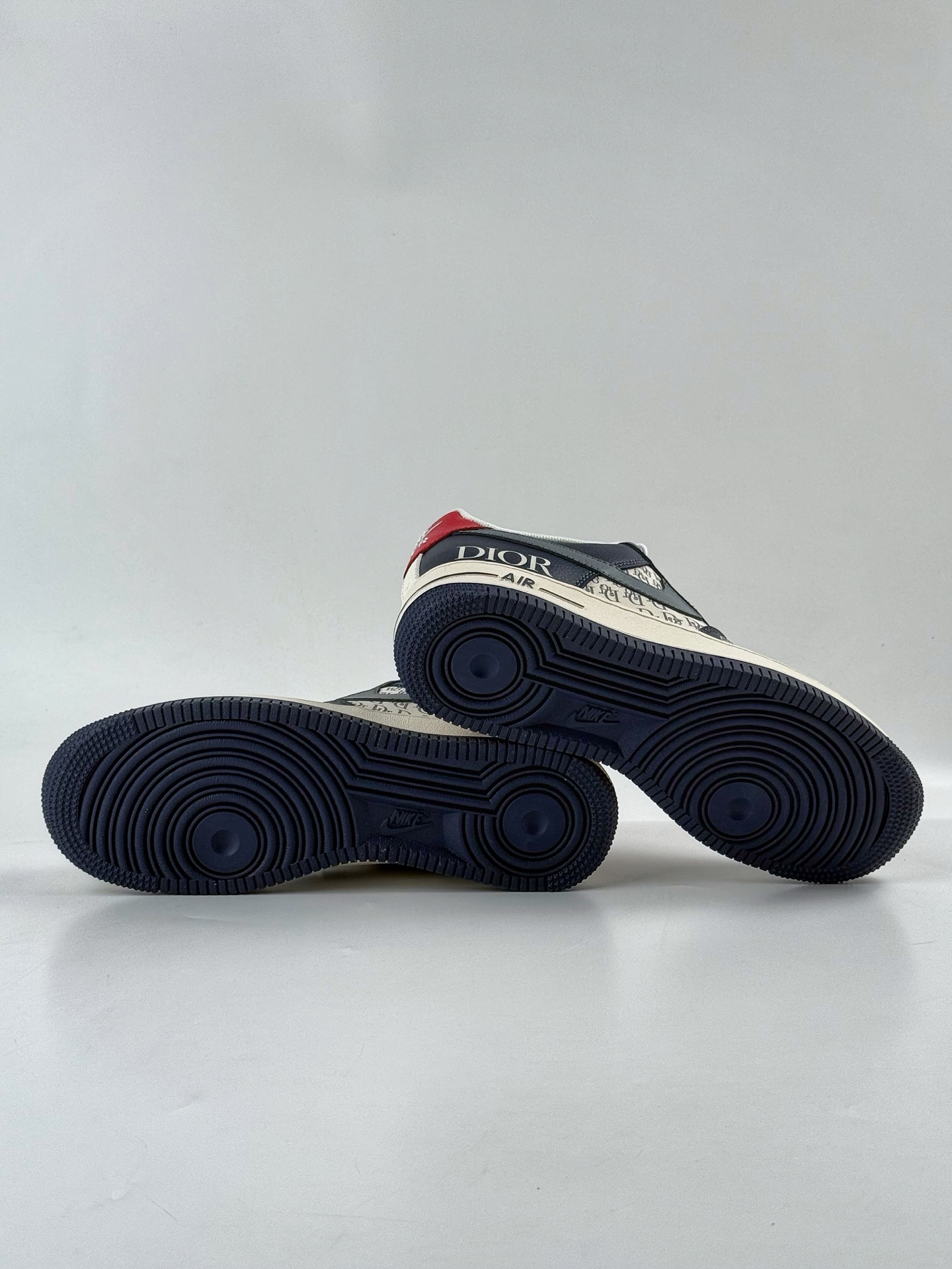 260 Nike Air Force 1 Low 07 x DIOR 蓝白满天星 XD2588-603