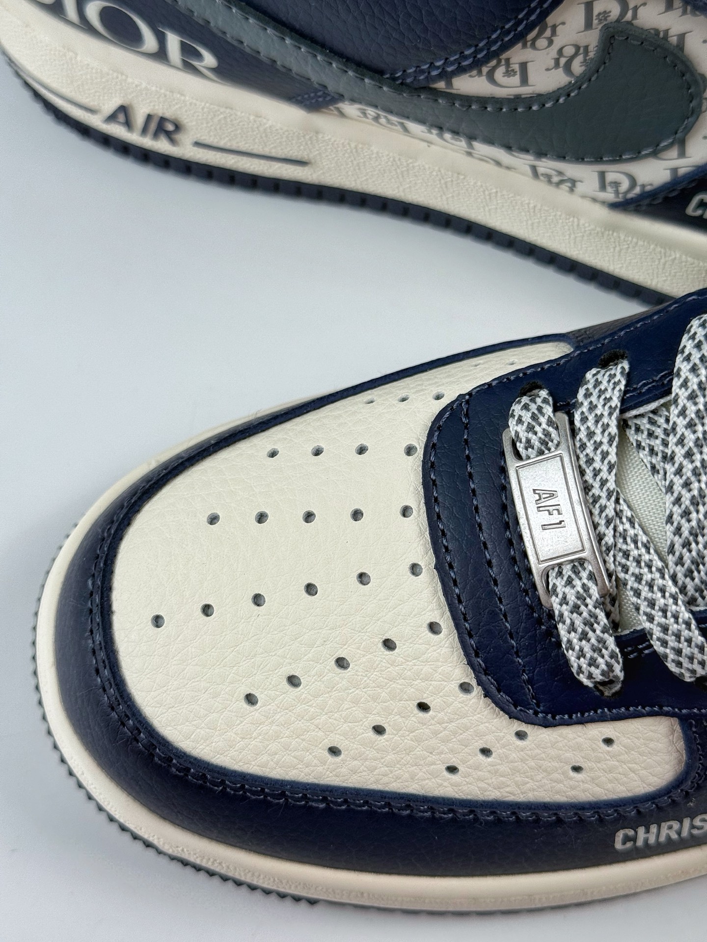 260 Nike Air Force 1 Low 07 x DIOR 蓝白满天星 XD2588-603