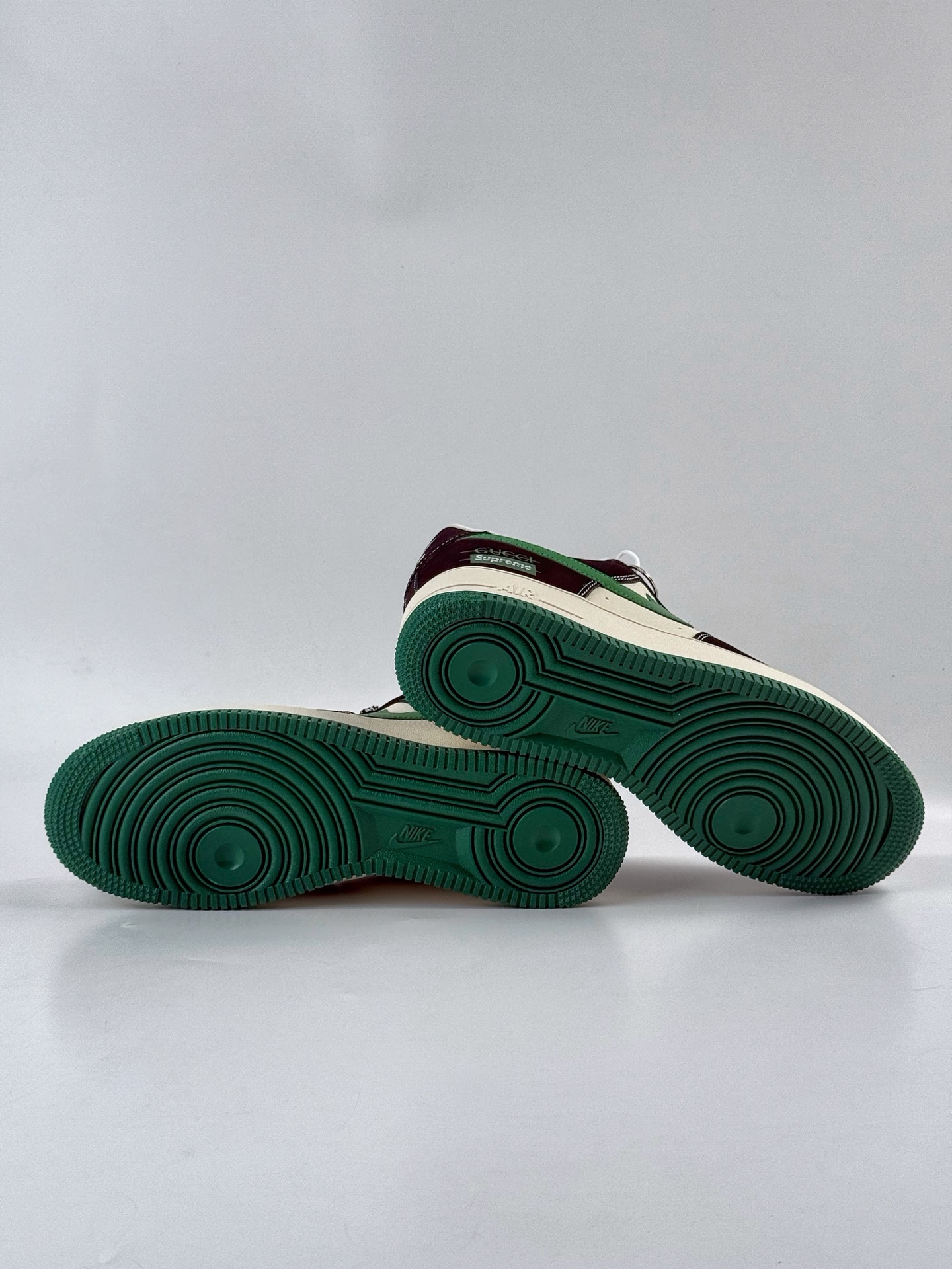 260 Nike Air Force 1 Low 07 x GUCCI x Superme 黑白绿小勾满天星 KJ1688-017