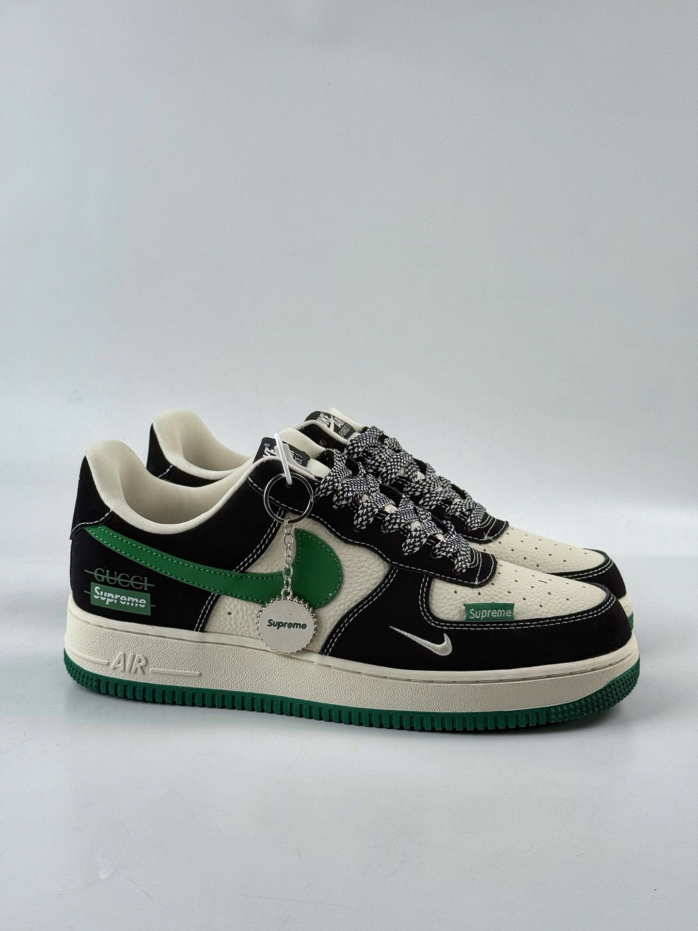 260 Nike Air Force 1 Low 07 x GUCCI x Superme 黑白绿小勾满天星 KJ1688-017