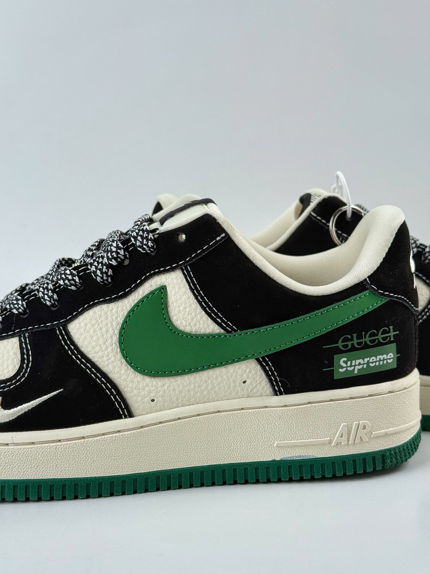 260 Nike Air Force 1 Low 07 x GUCCI x Superme 黑白绿小勾满天星 KJ1688-017