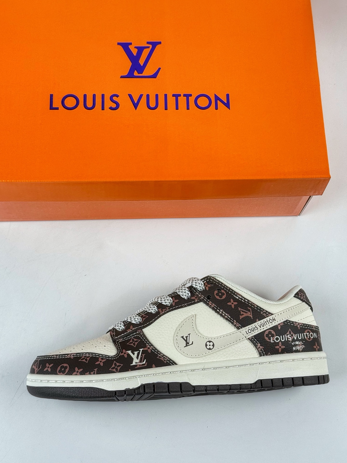 280 Nike SB Dunk Low x Louis Vuitton 棕白满天星 CX5050-Y05