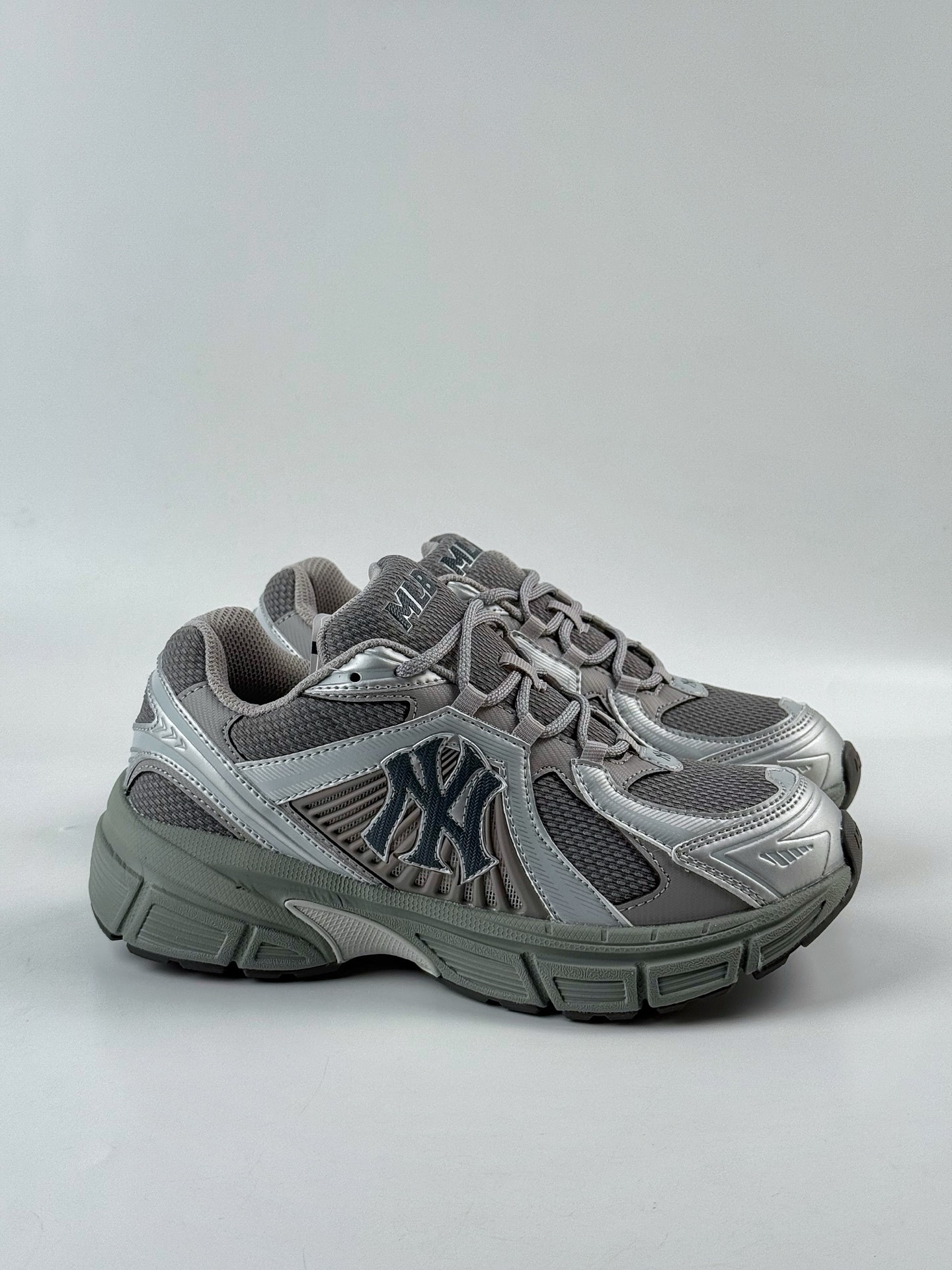 200 NY美国榄球洋基队 x MLB Chunky Runner Basic 厚底老爹厚底休闲运动慢跑鞋 3ARNR055N