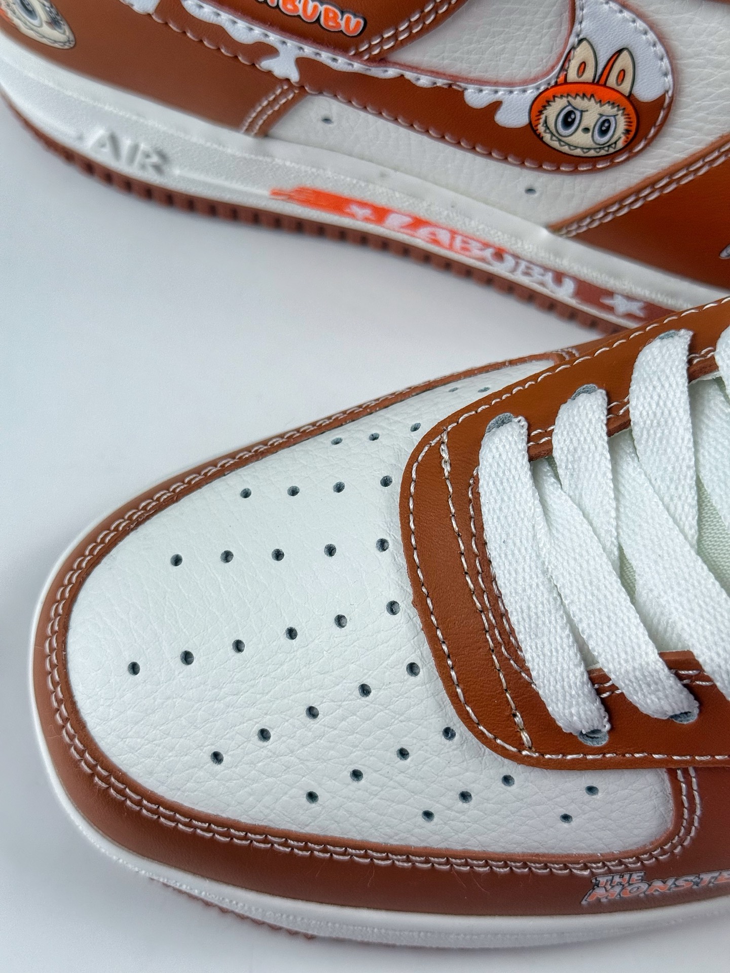 260 Nike Air Force 1 Low 07 x LABUBU 棕白 KJ5188-003