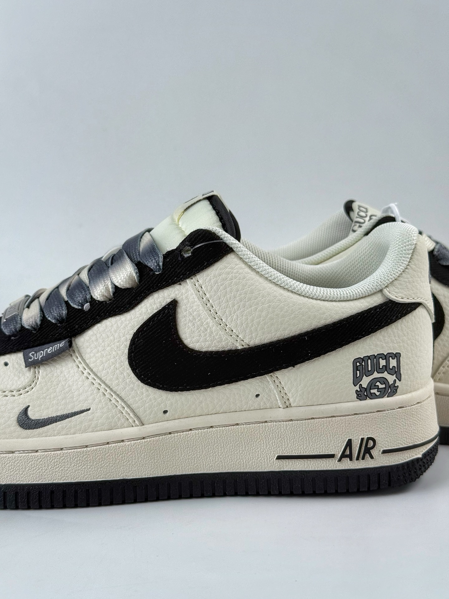 260 Nike Air Force 1 Low 07 x GUCCI 白黑小勾 XD2588-605
