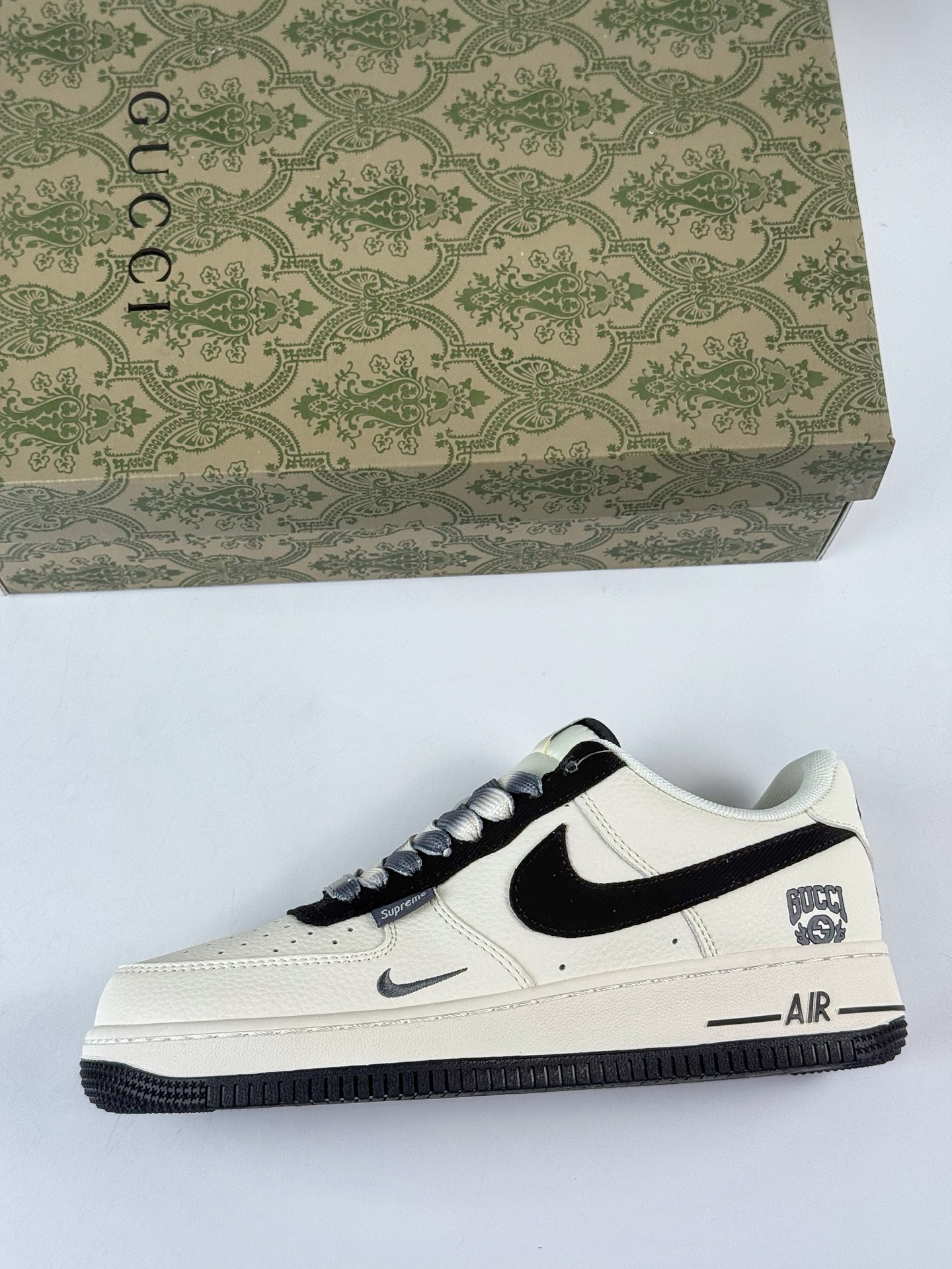 260 Nike Air Force 1 Low 07 x GUCCI 白黑小勾 XD2588-605