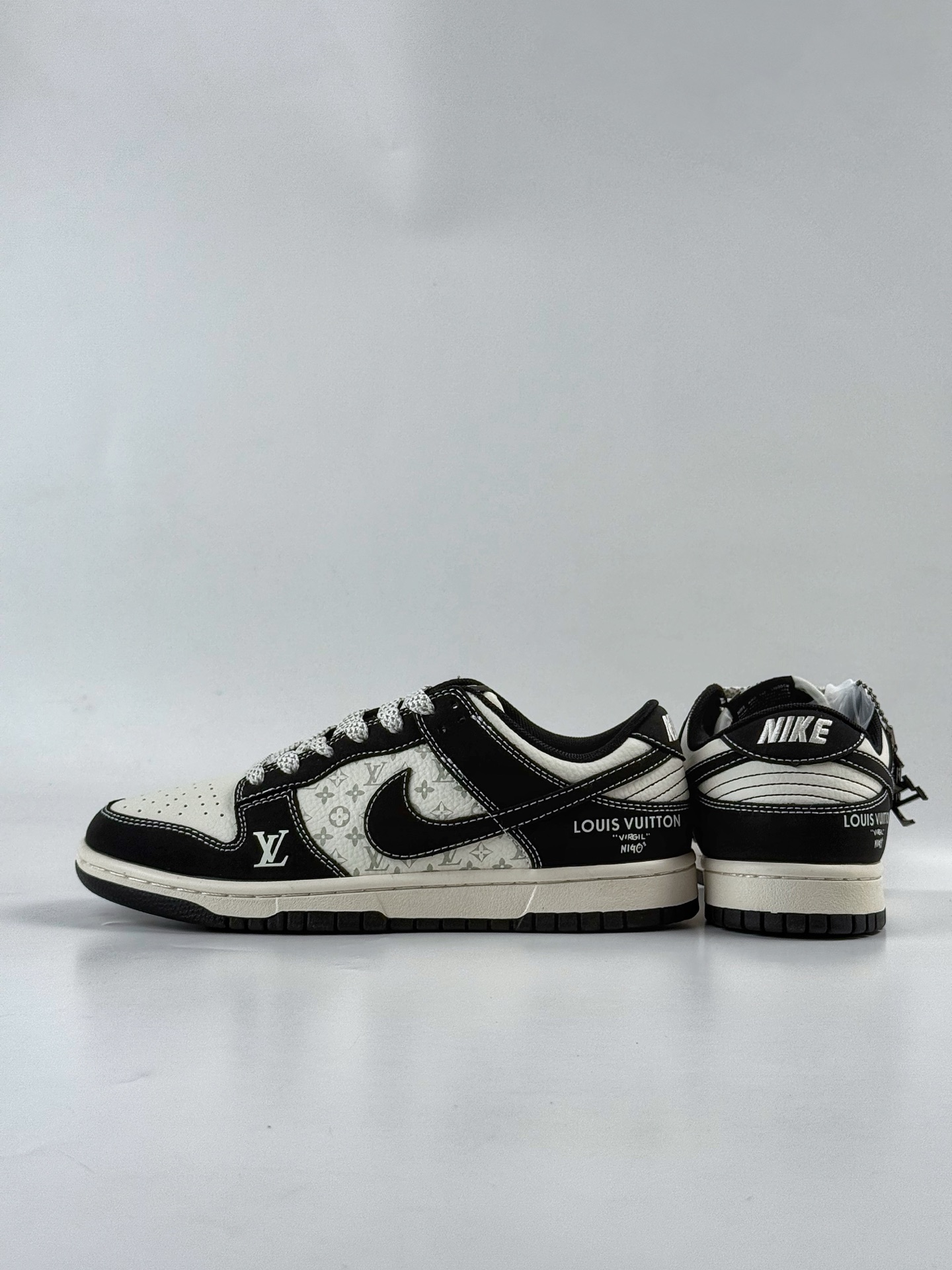 280 Nike SB Dunk Low x Louis Vuitton 黑白满天星 CS1688-111