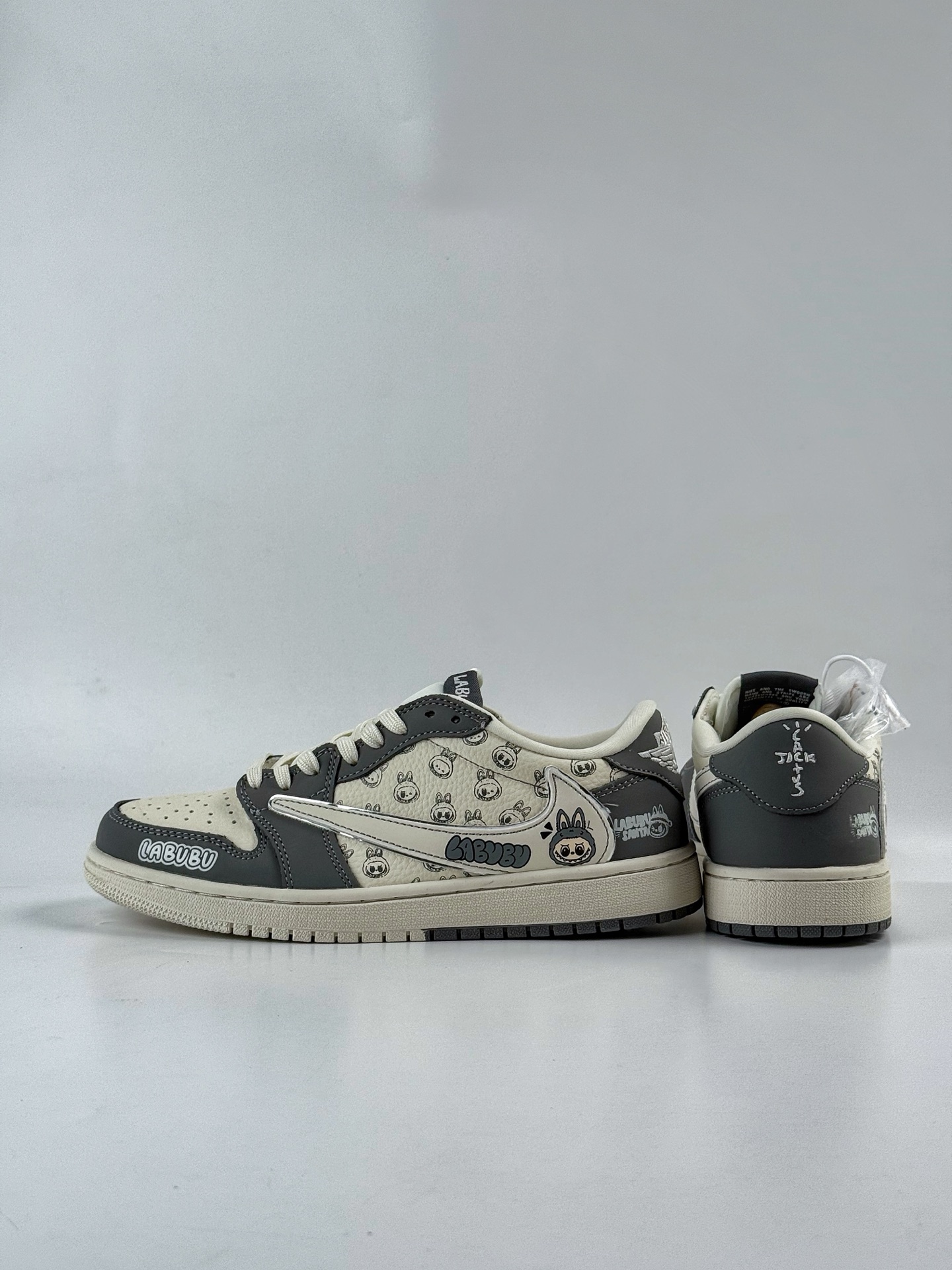 Travis Scott x Nike Air Jordan 1 Low x LABUBU Air Jordan 1 Low 反转灰白拉布布倒钩 LD2028-055 Travis Scott x Nike Air Jordan 1 Low x LABUBU Air Jordan 1 Low 反转灰白拉布布倒钩 LD2028-055
