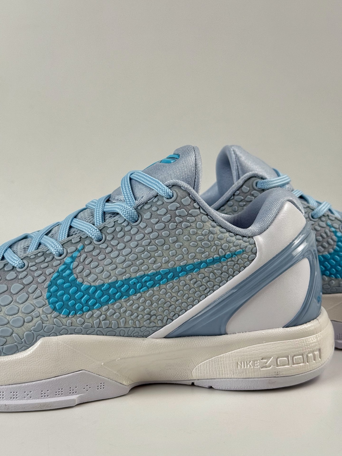 260 KOBE VI PROTRO 复古实战篮球鞋 鞋款保留科比六代元年配置 IO3672-400