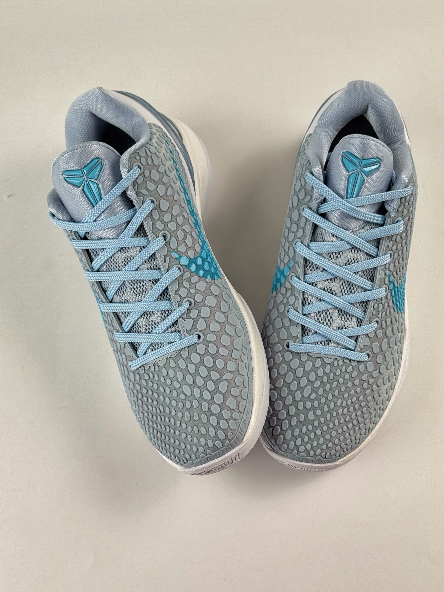260 KOBE VI PROTRO 复古实战篮球鞋 鞋款保留科比六代元年配置 IO3672-400