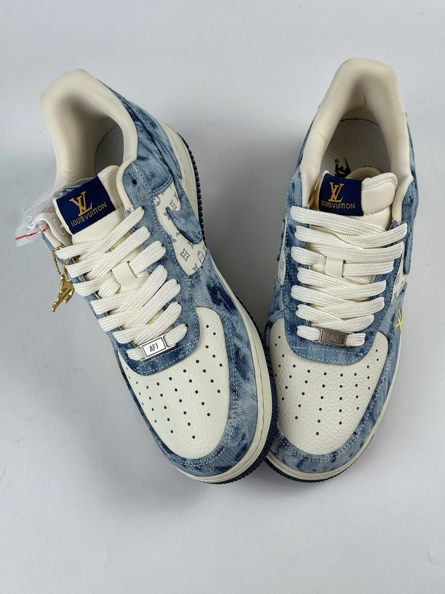 260 Nike Air Force 1 Low 07 x Louis Vuitton 蓝白牛仔 YF9511-818