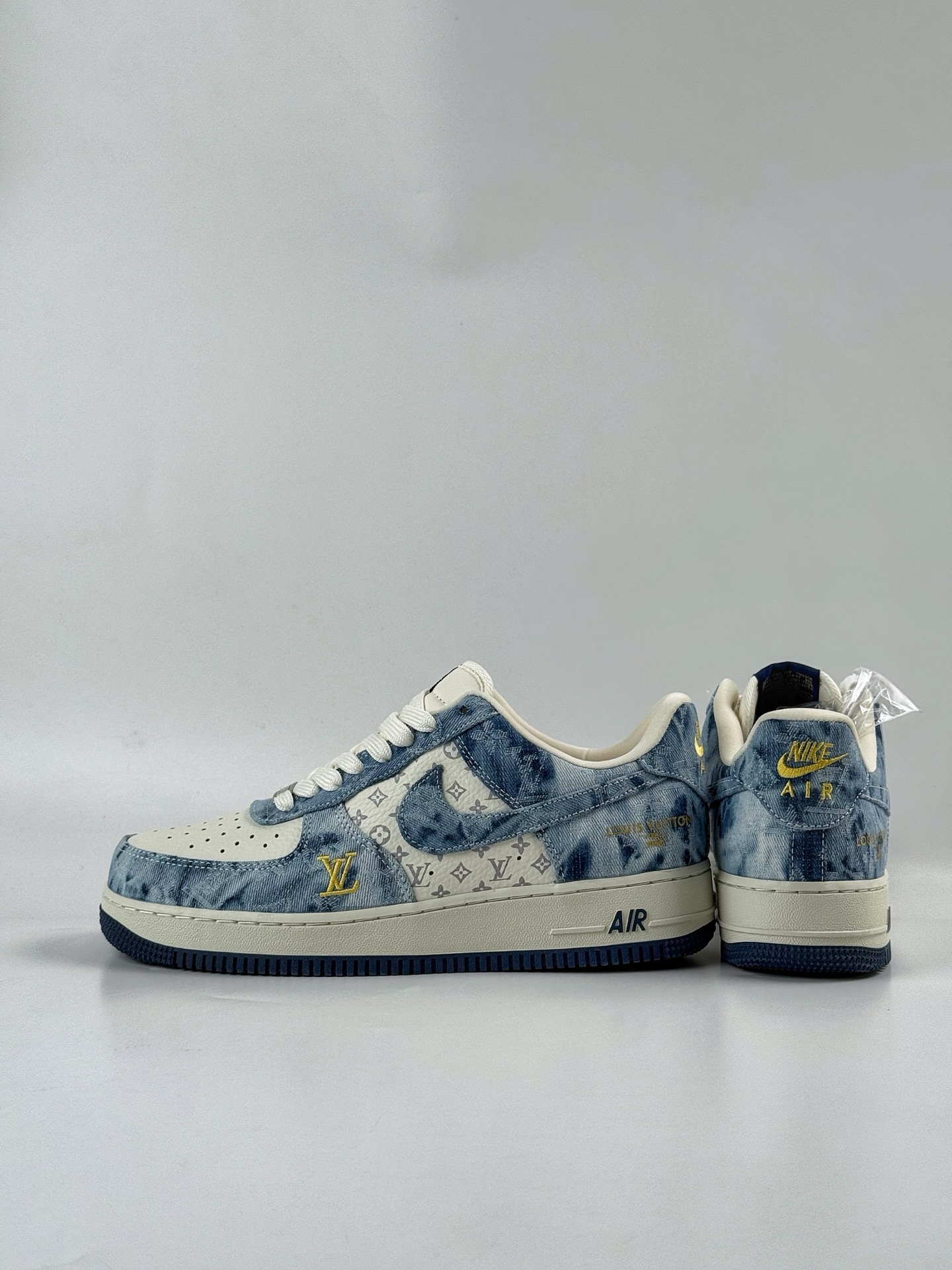 260 Nike Air Force 1 Low 07 x Louis Vuitton 蓝白牛仔 YF9511-818